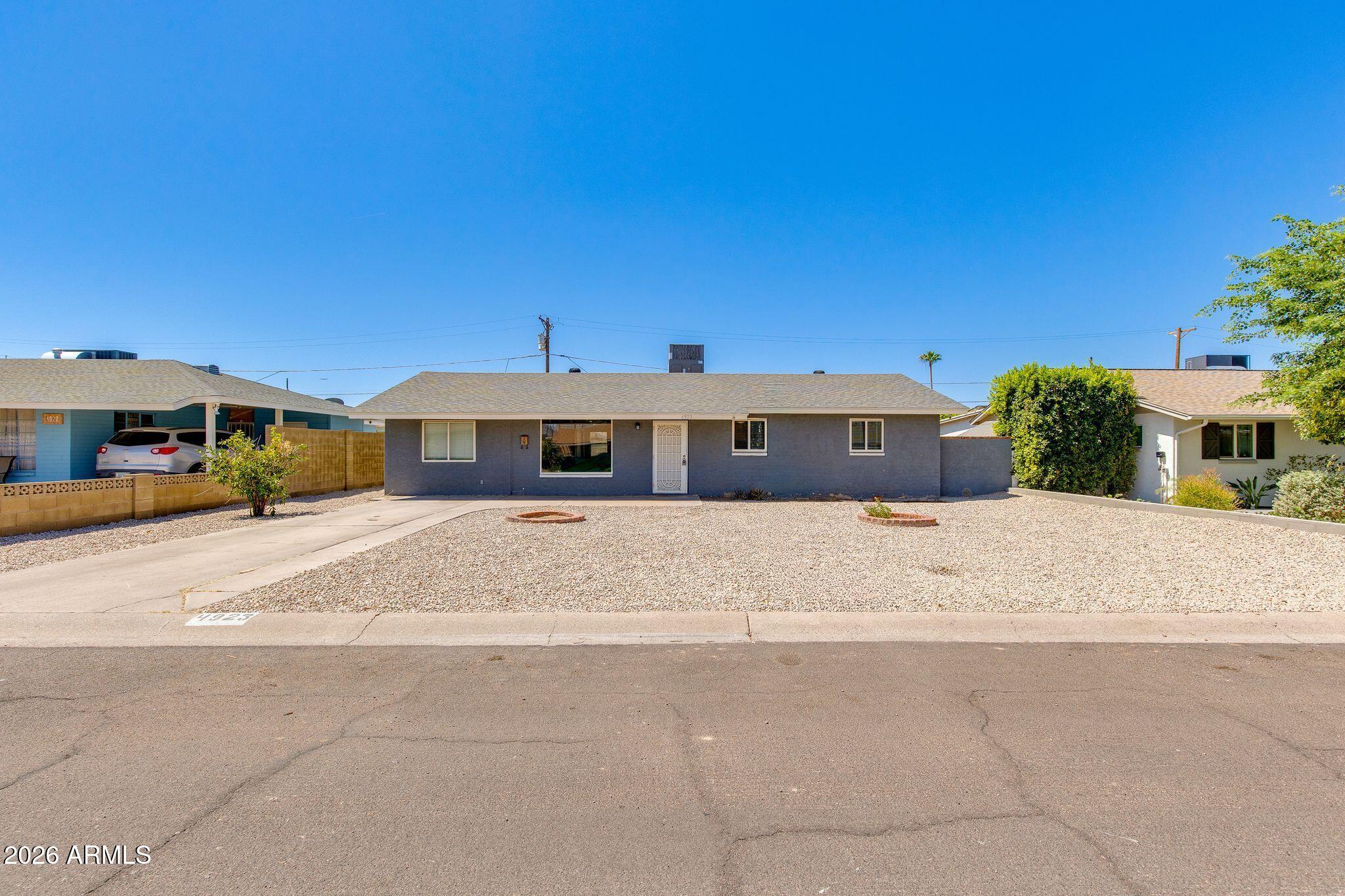 4923 E Palm Lane — photo