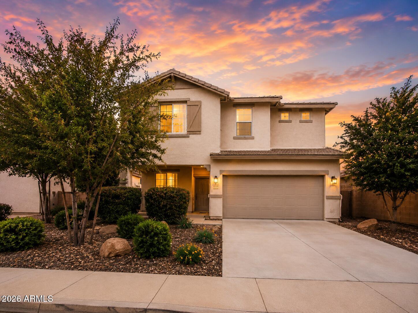 21590 W Sonora Street — photo