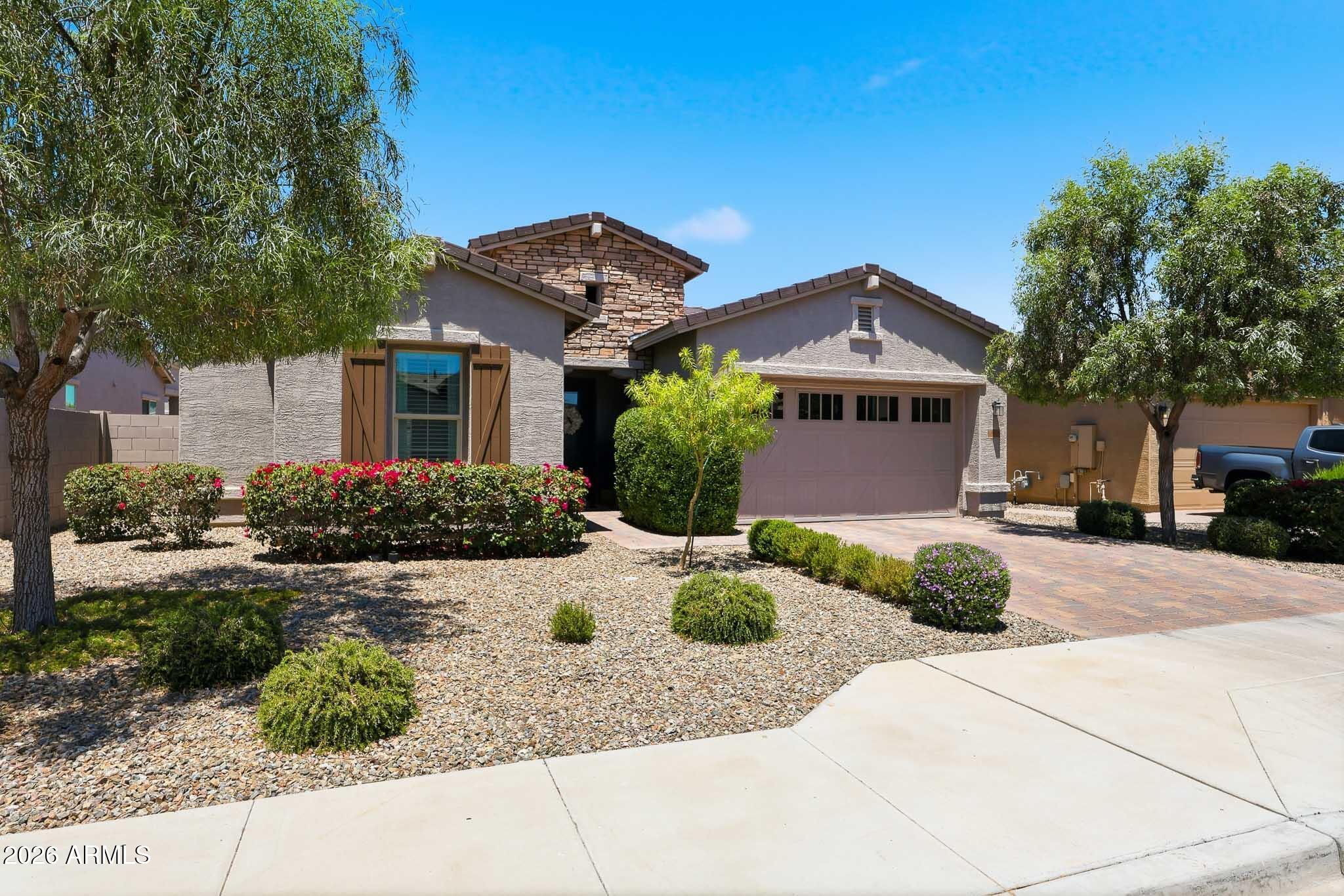 19024 W Solano Drive — photo