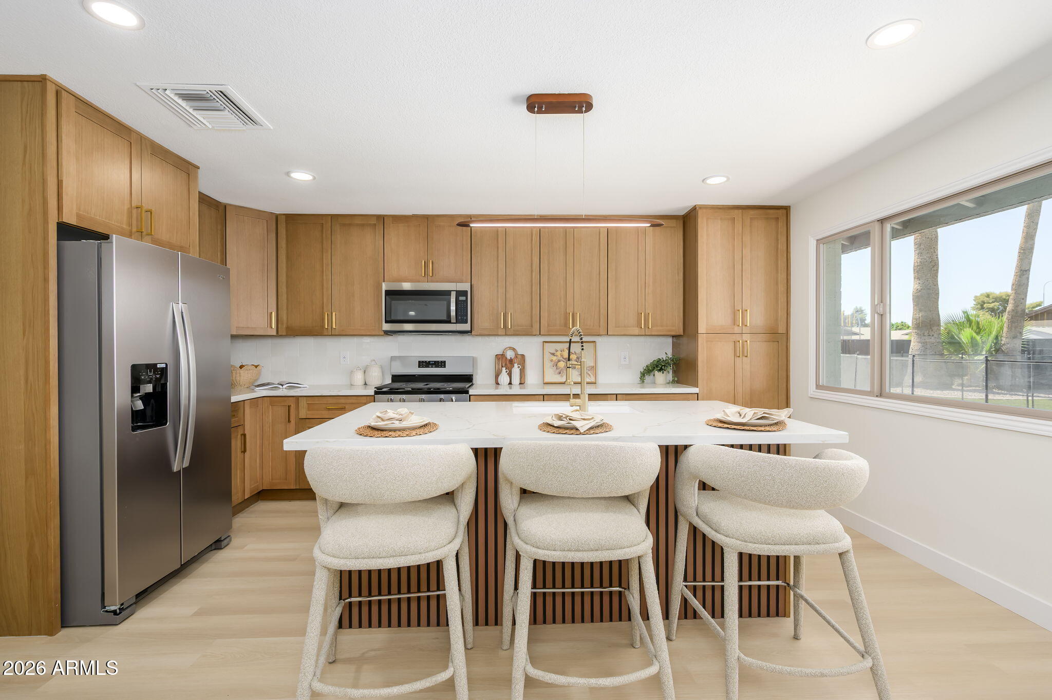 1112 E Westchester Drive — photo