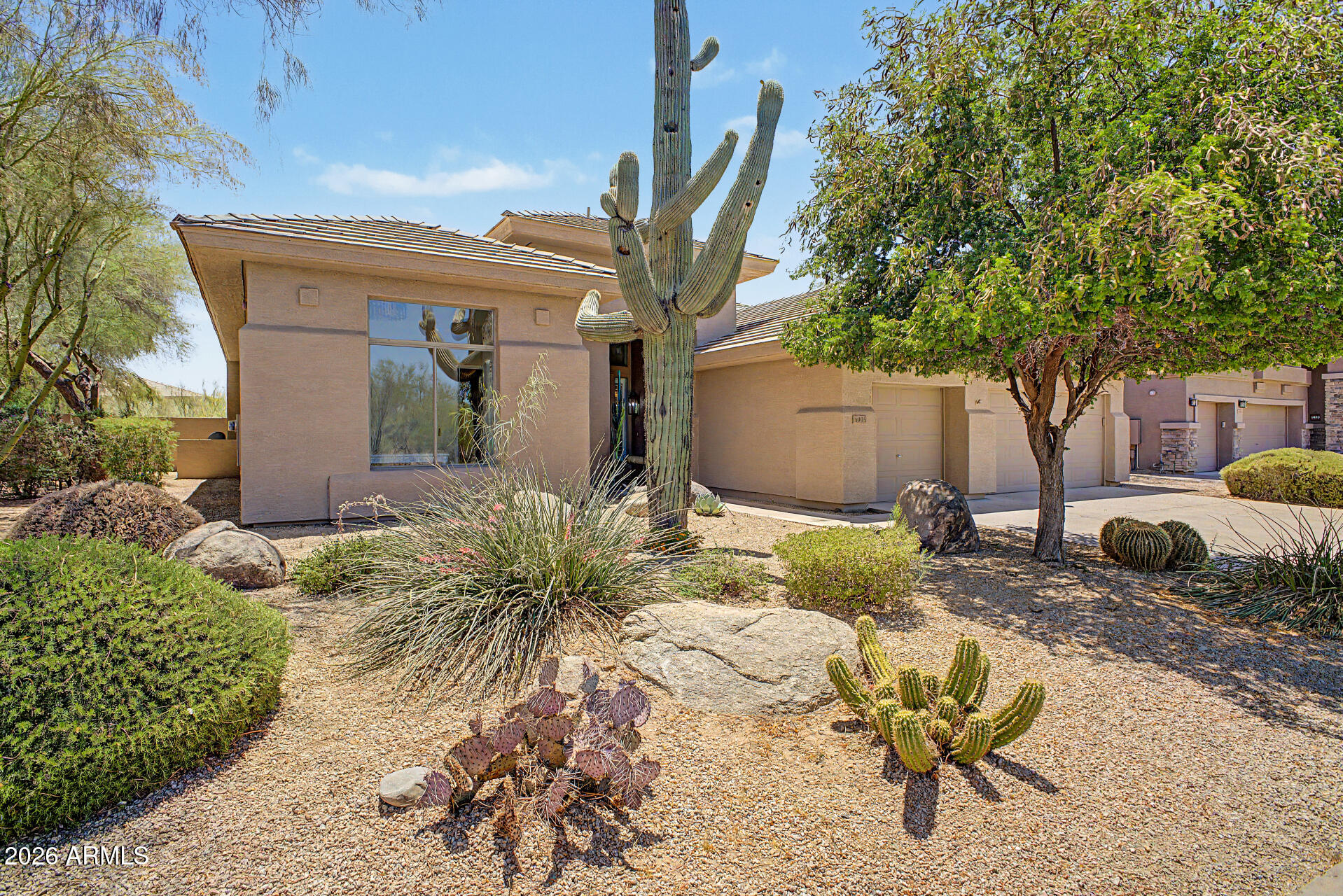 6005 E Smokehouse Trail — photo