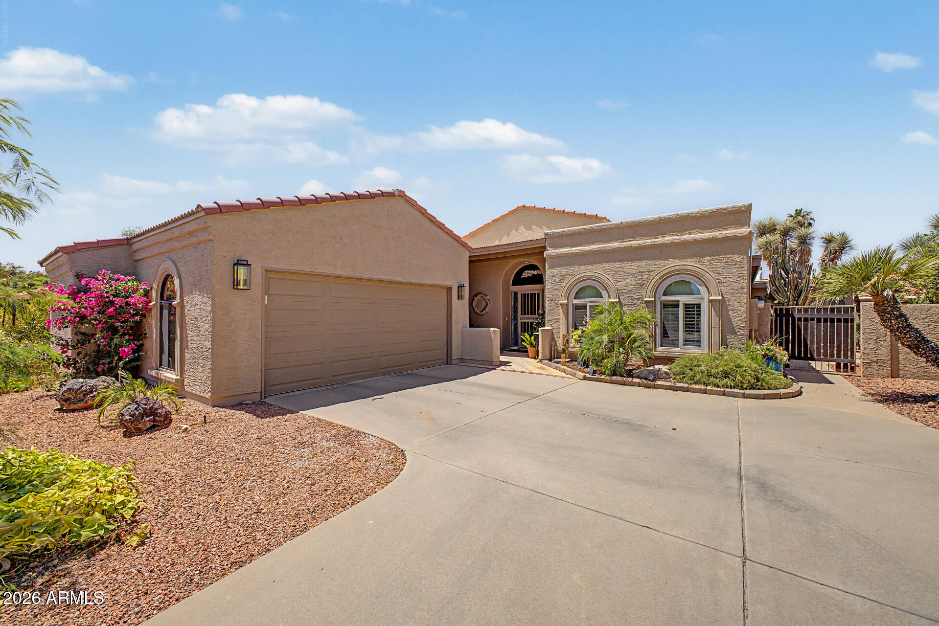 10902 E Bellflower Drive — photo