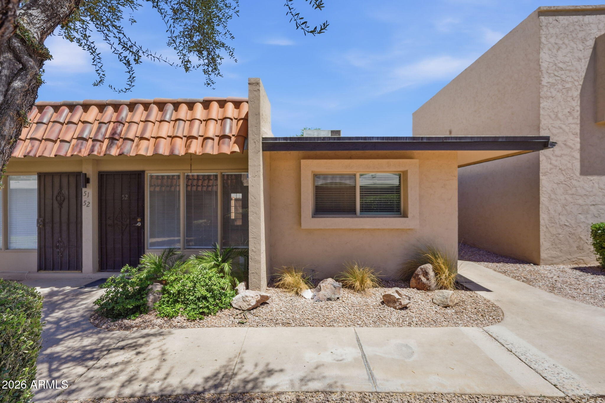 1320 E Bethany Home Road 52 — photo