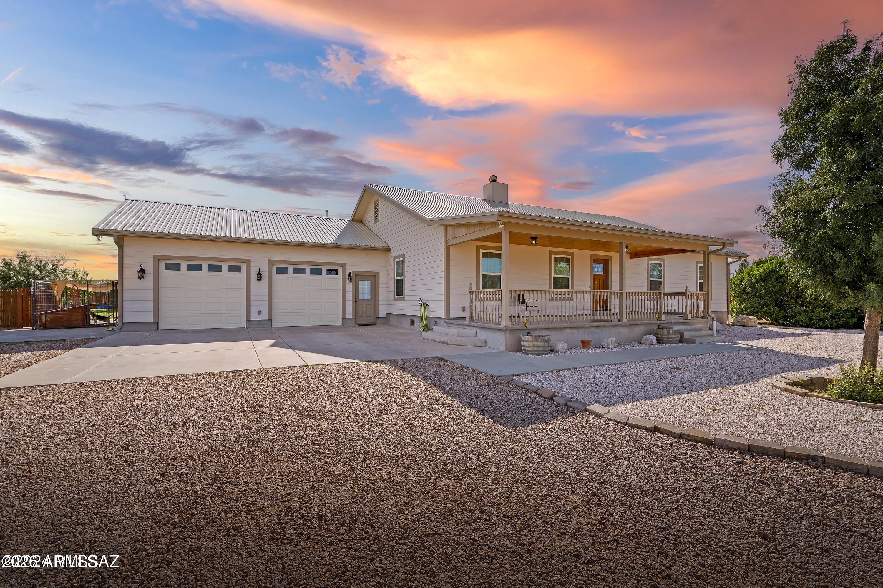 1685 N Silver Spur Lane — photo