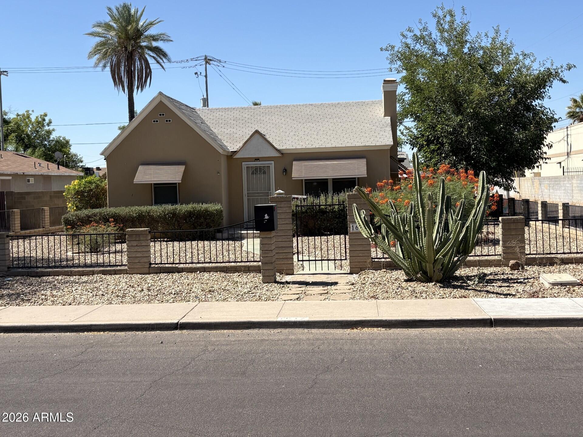 1617 E Earll Drive — photo