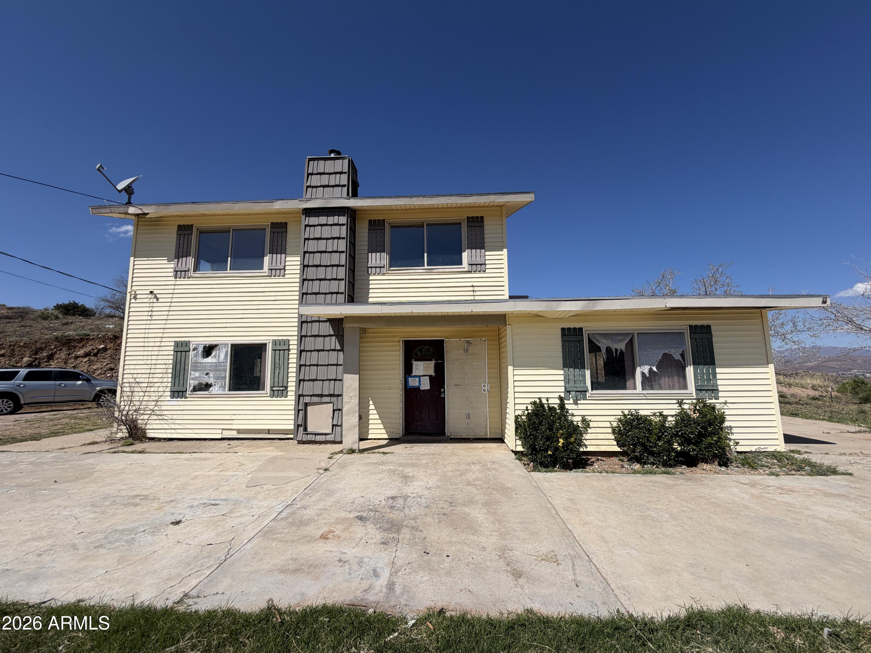 8920 S Ice House Canyon Road — photo