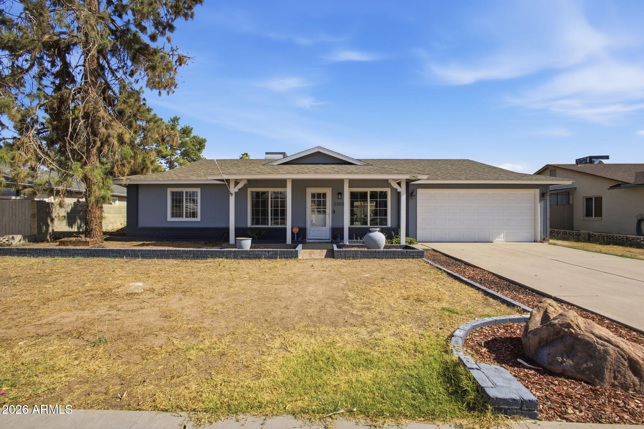 2329 E Concorda Drive — photo