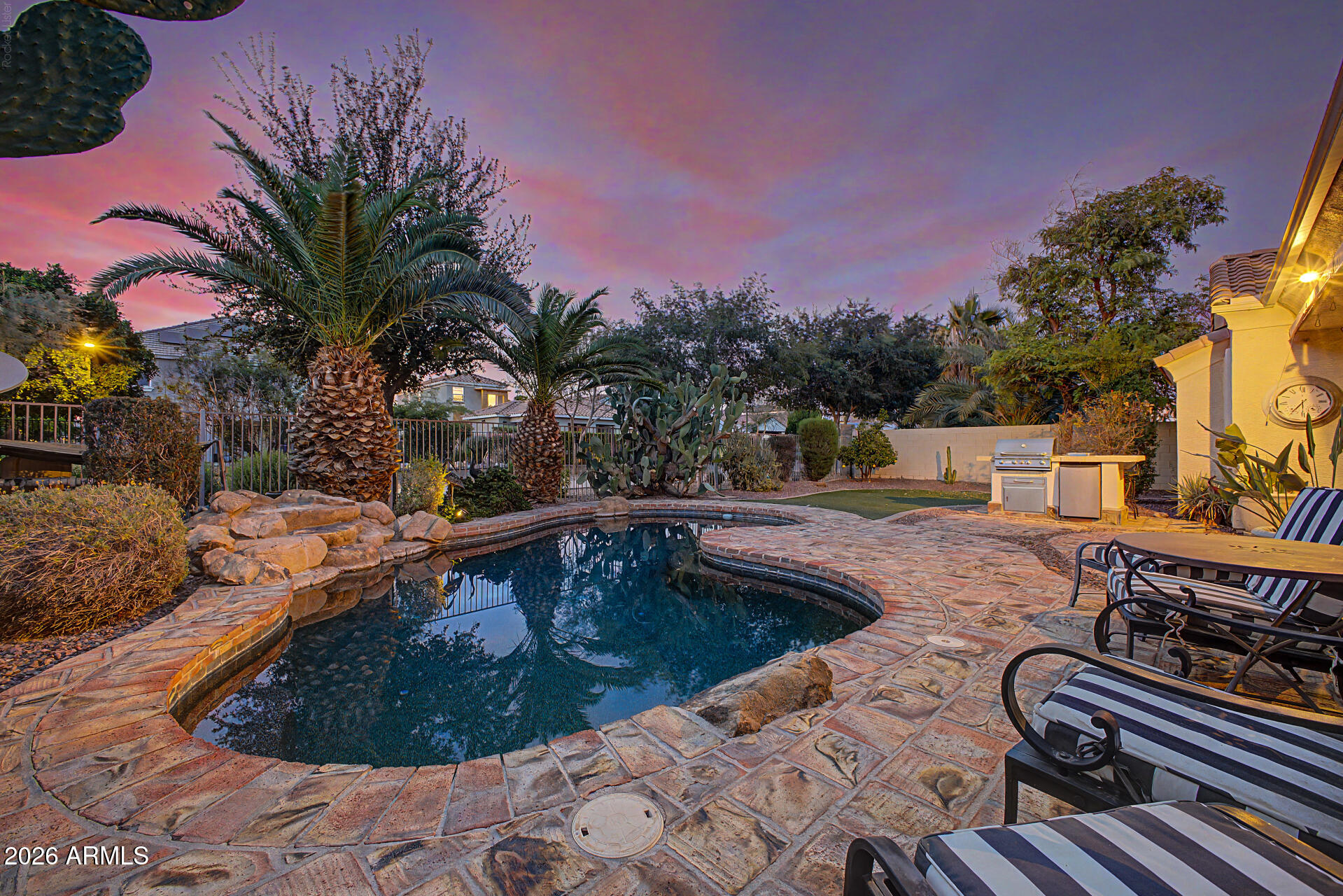 2280 E Indigo Drive — photo