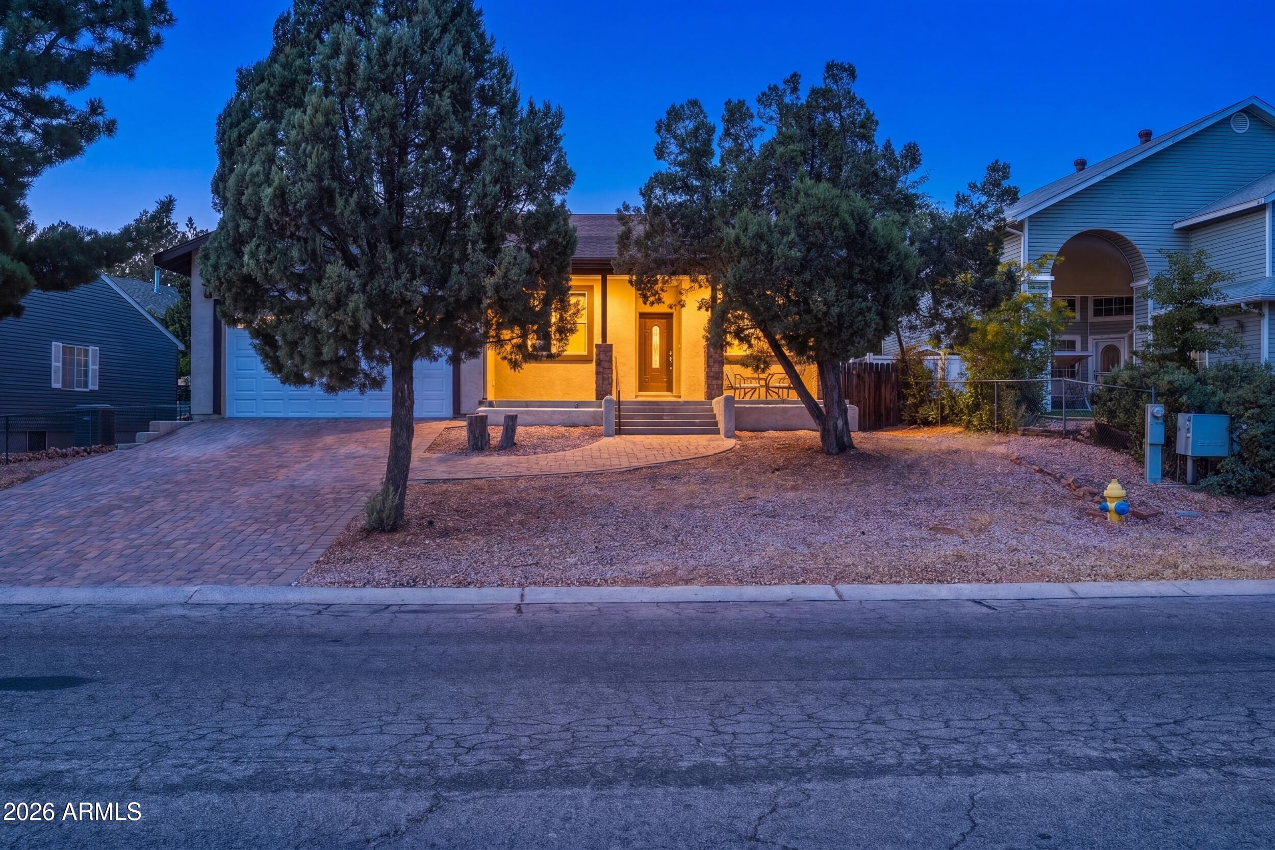 710 W Sherwood Drive — photo
