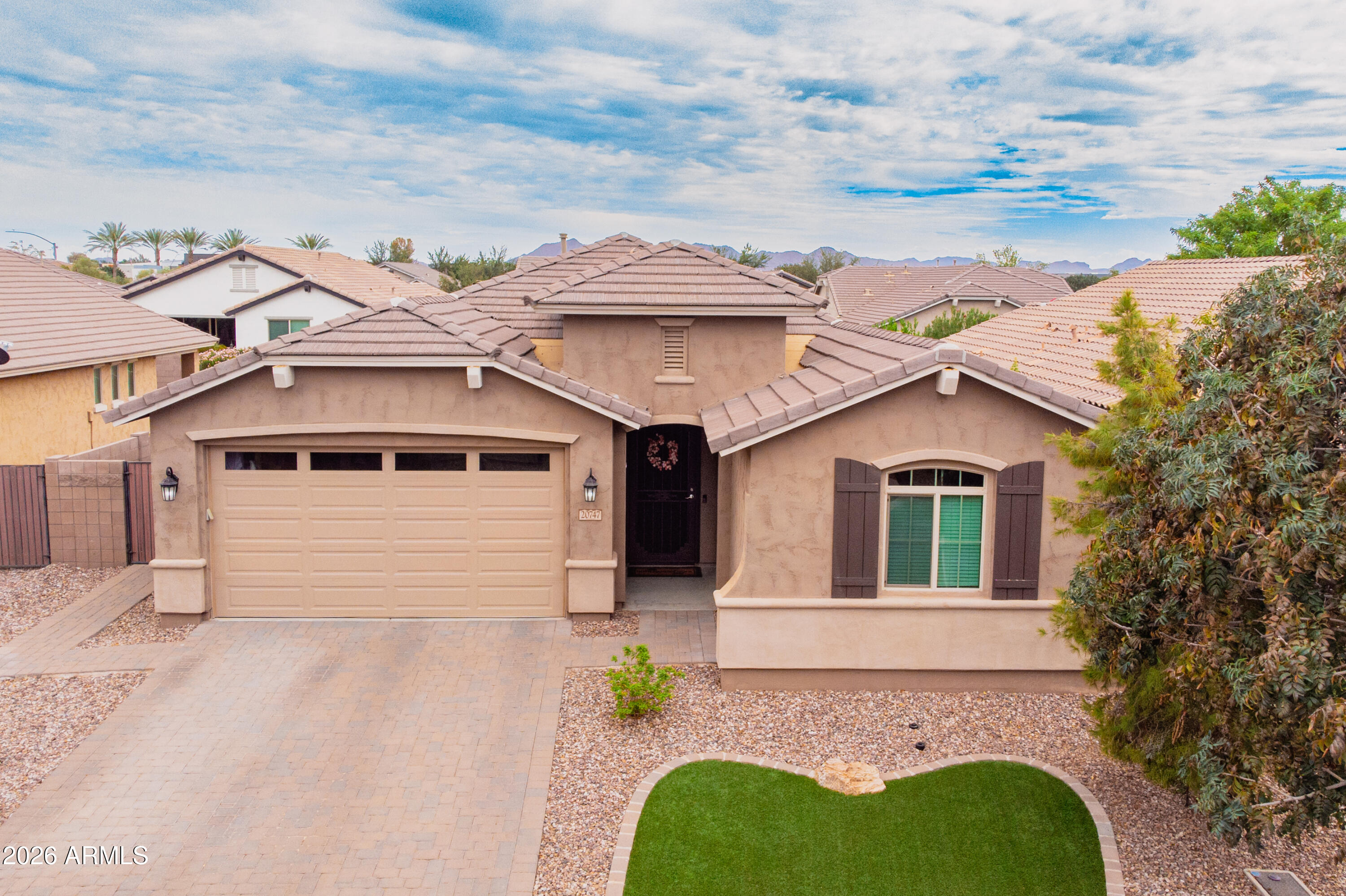 20747 E Mockingbird Drive — photo
