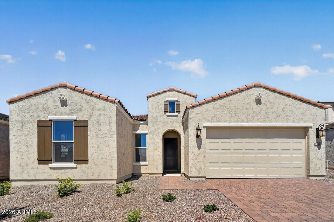 38048 N Hackberry Street — photo