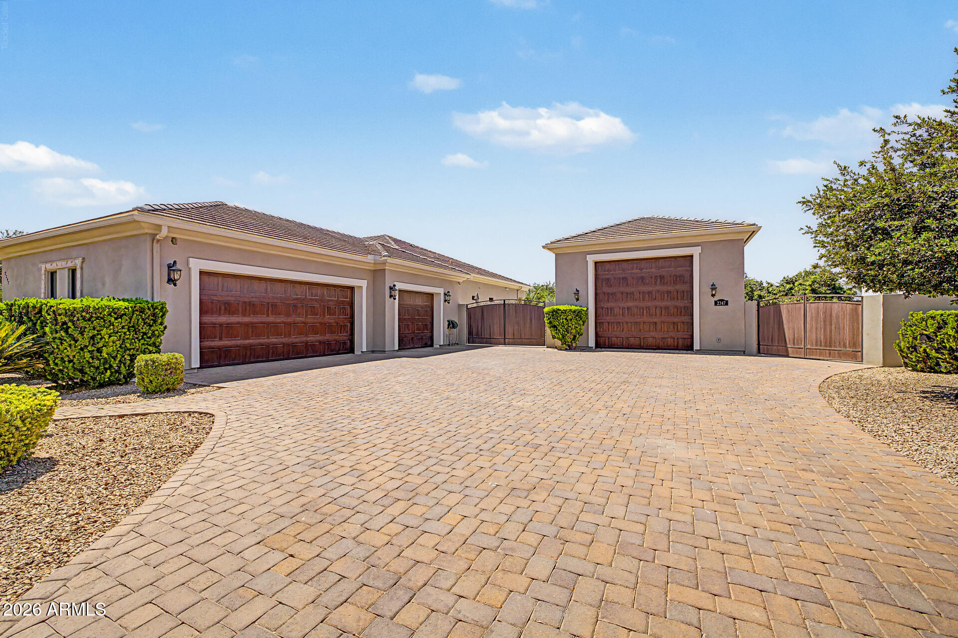 2347 E Sanoque Court — photo