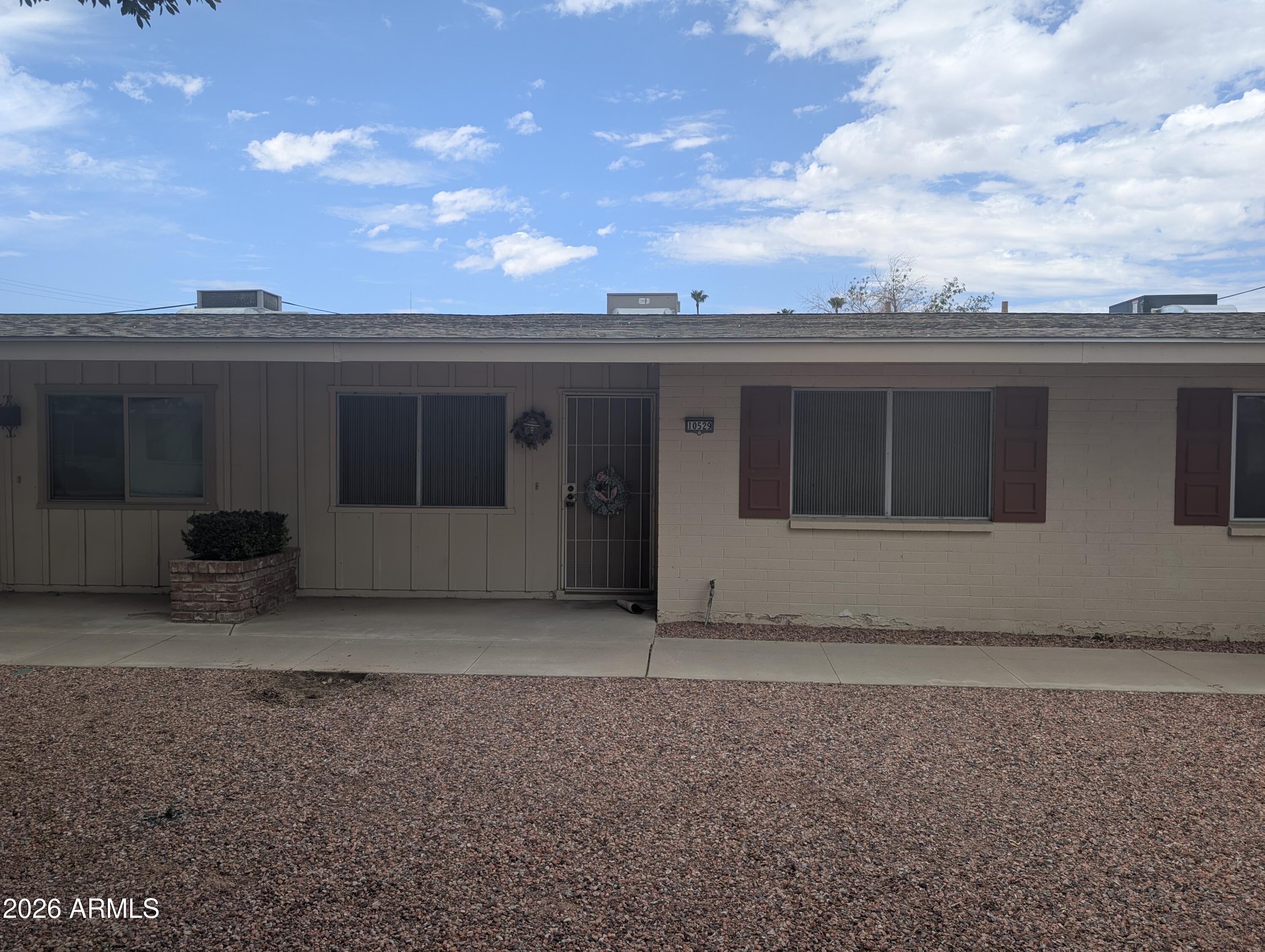 10529 W Coggins Drive — photo