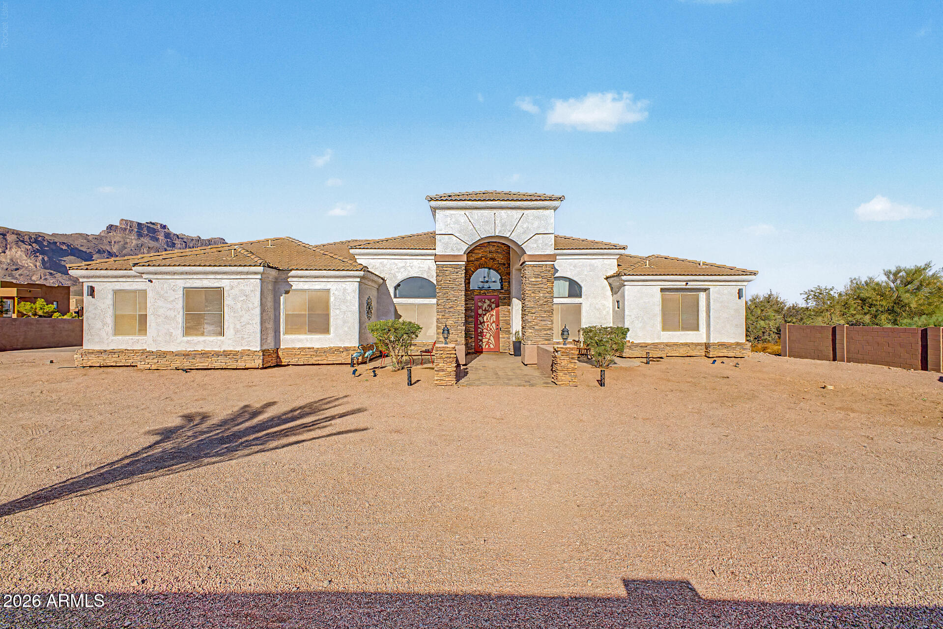 529 S Val Vista Road — photo