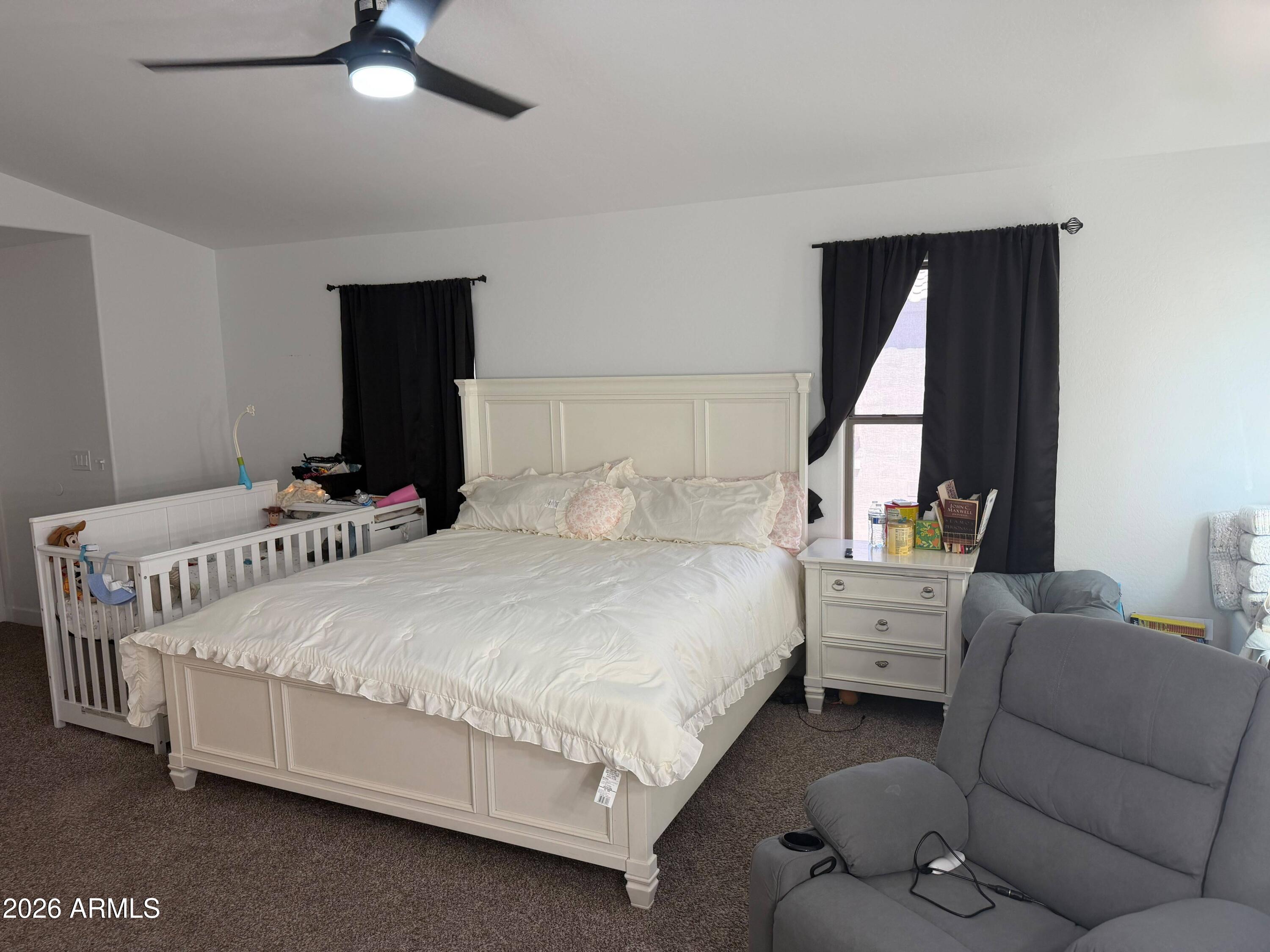 45016 W Juniper Avenue — photo