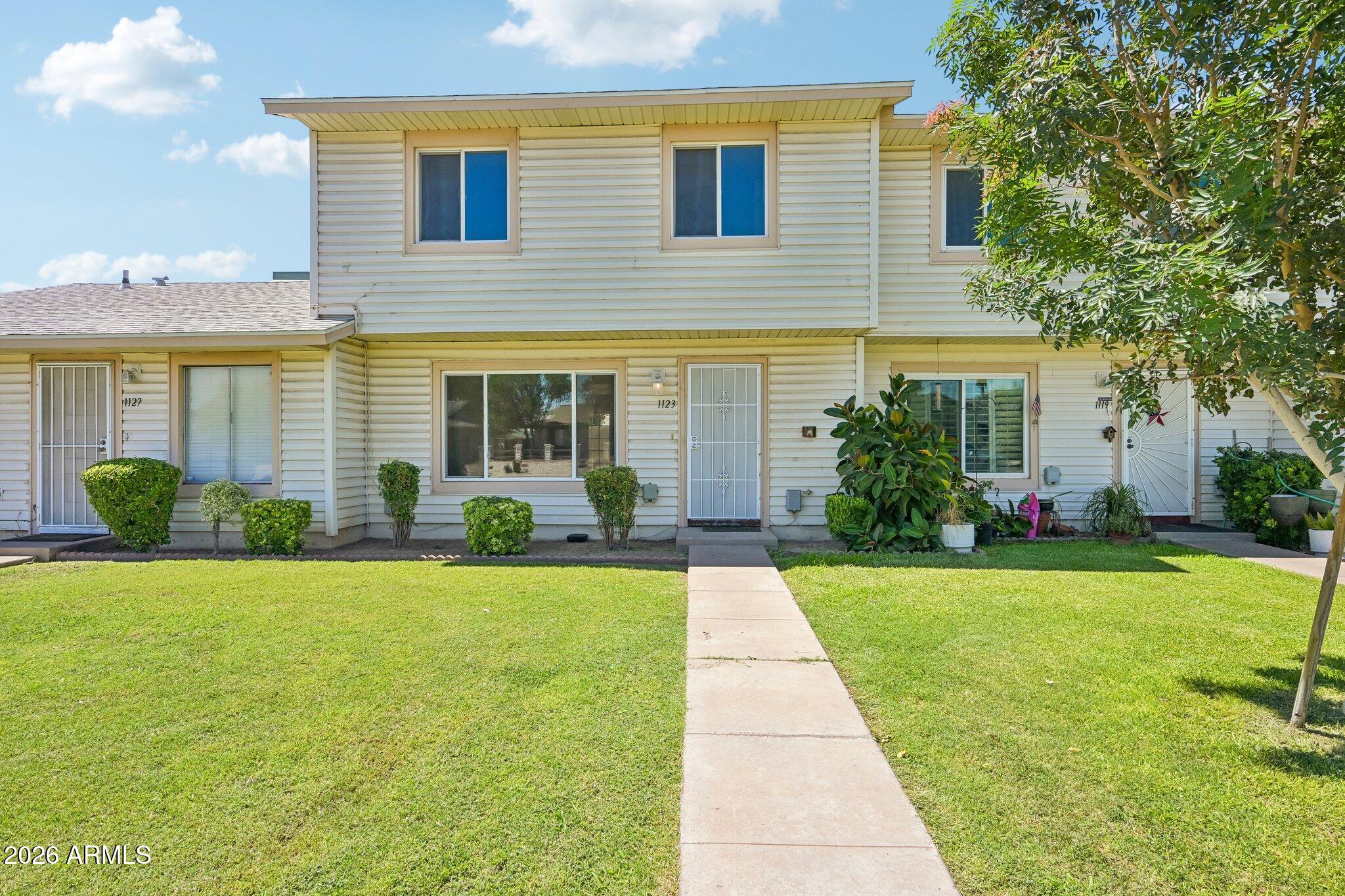 1123 E Fremont Drive — photo