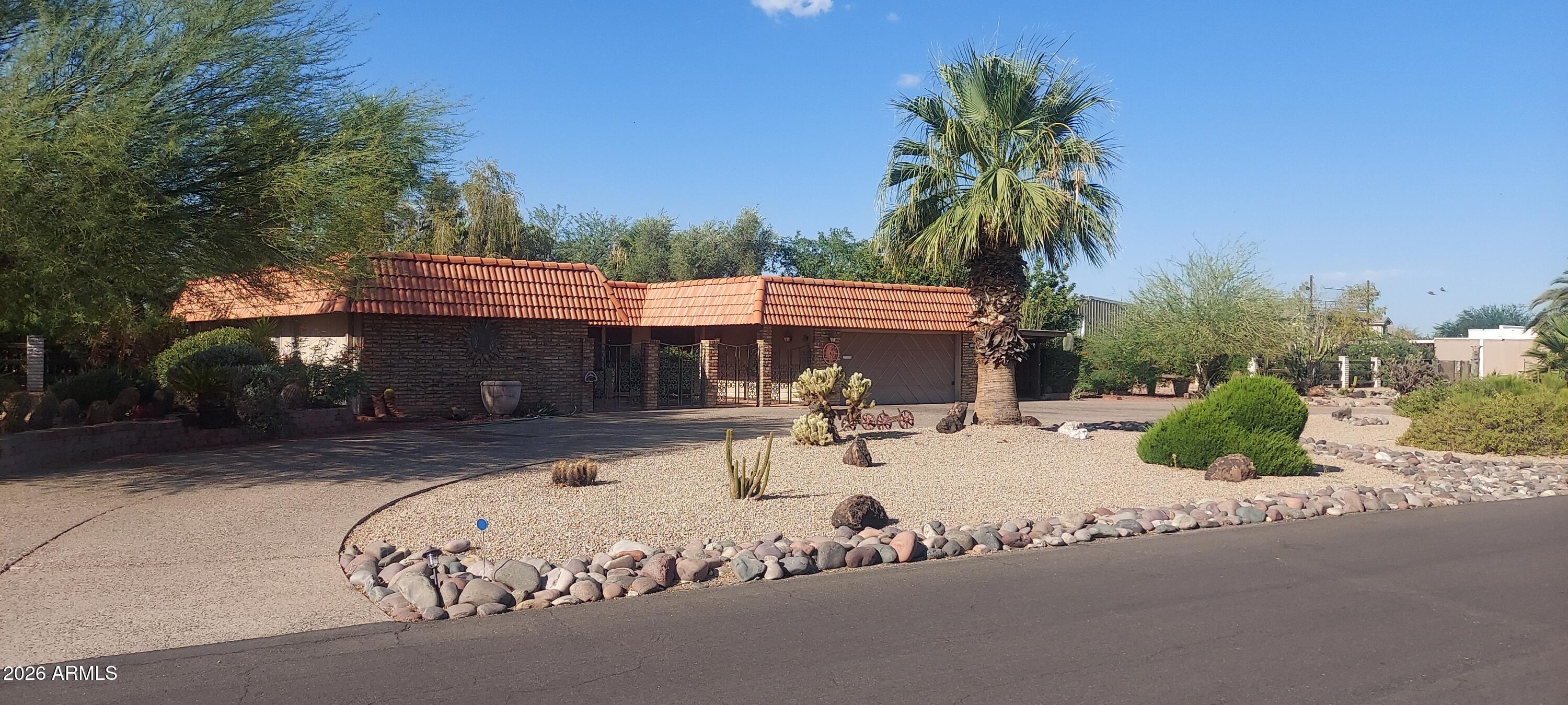 11105 W Arron Drive — photo