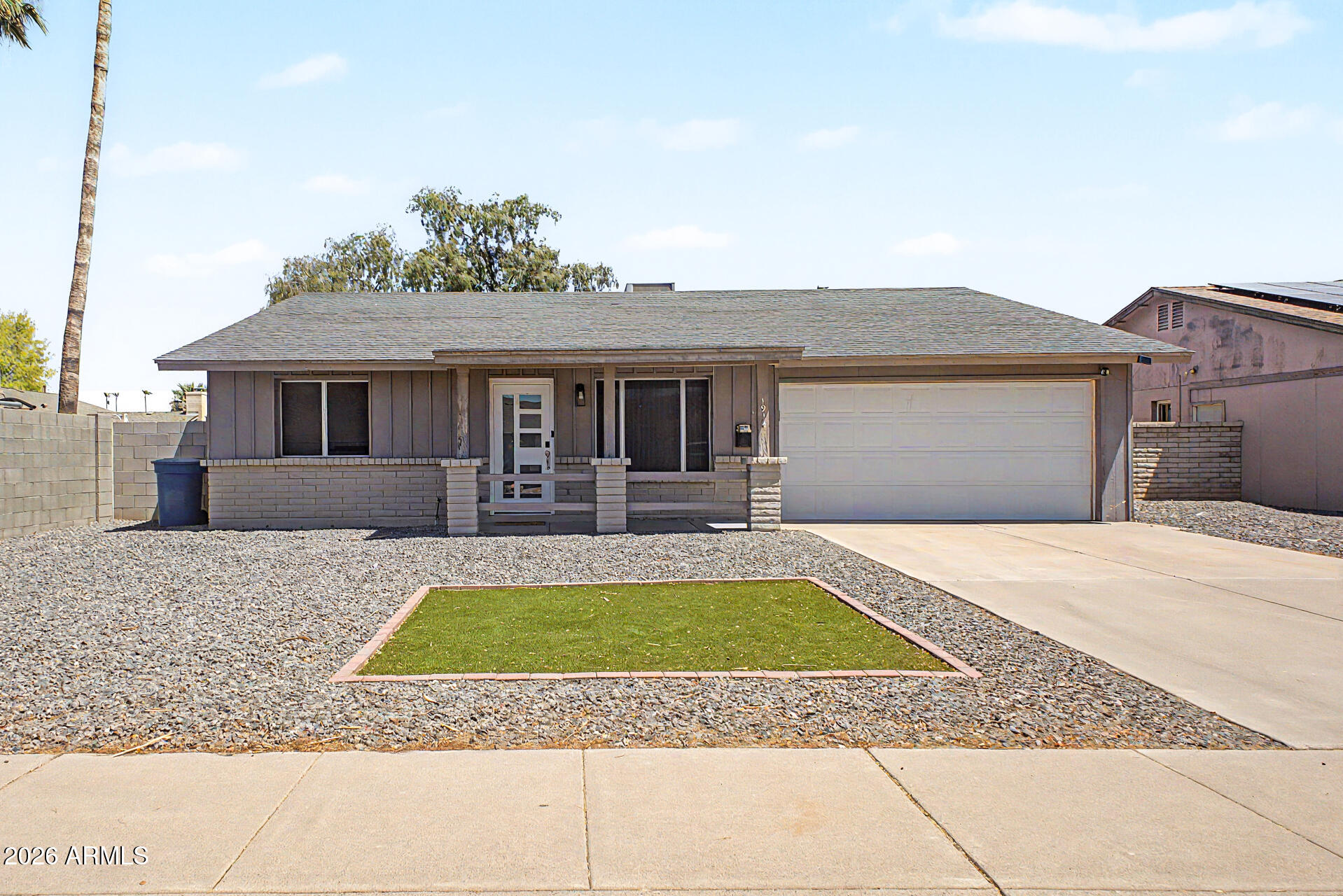1914 E Auburn Drive — photo