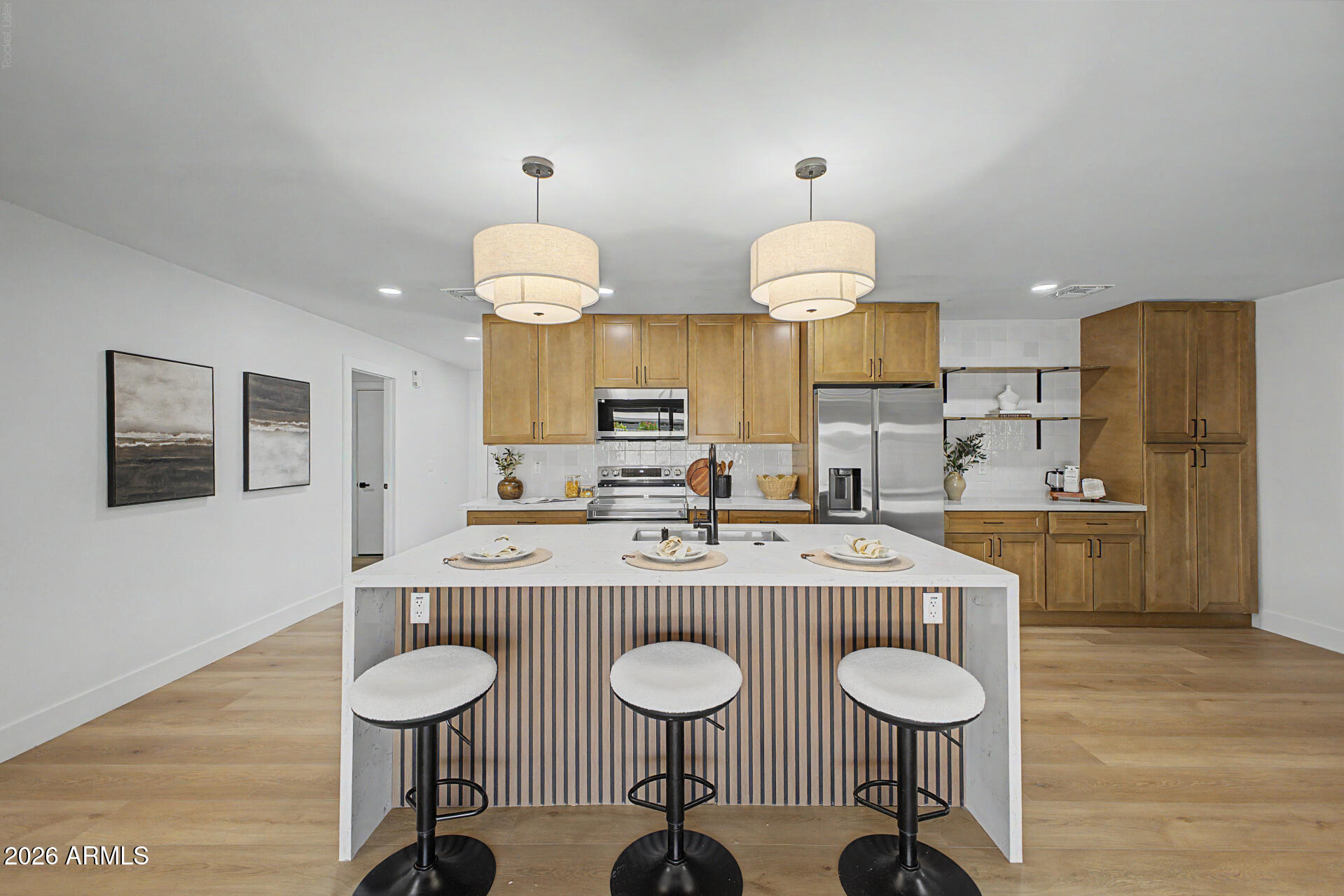 3315 S Dorsey Lane — photo