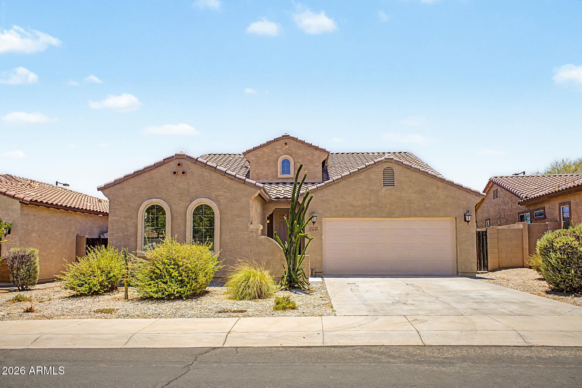23639 W Chickasaw Street — photo