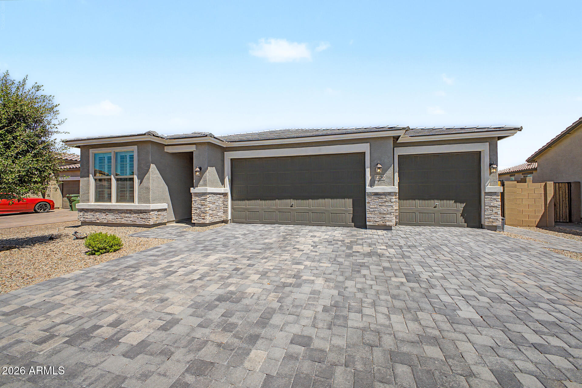 1230 E Gabrilla Drive — photo