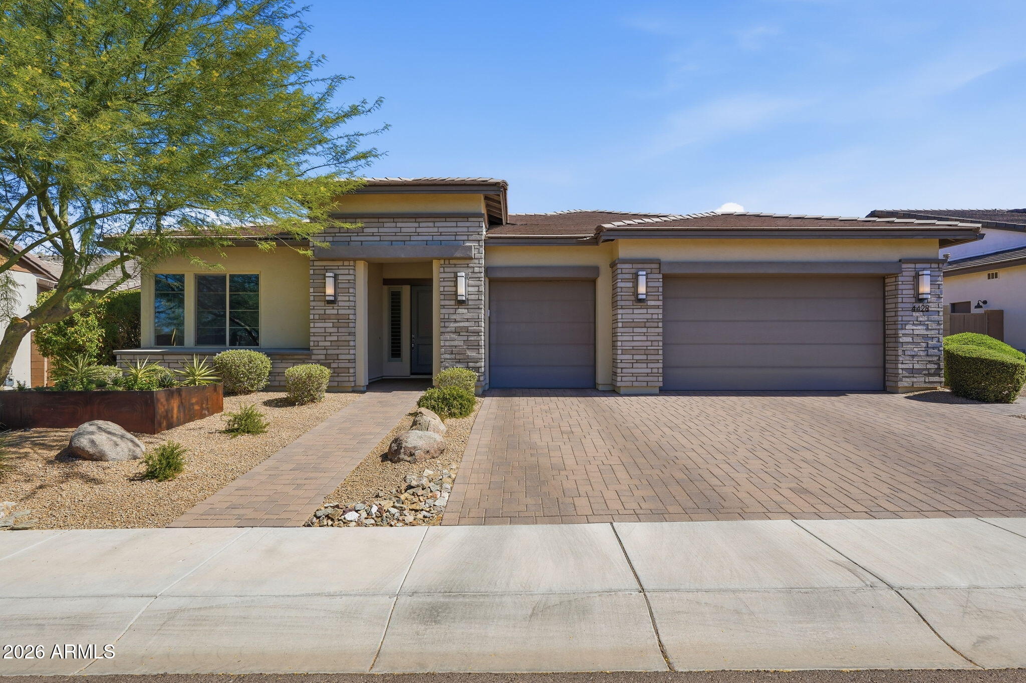4428 E Roy Rogers Road — photo