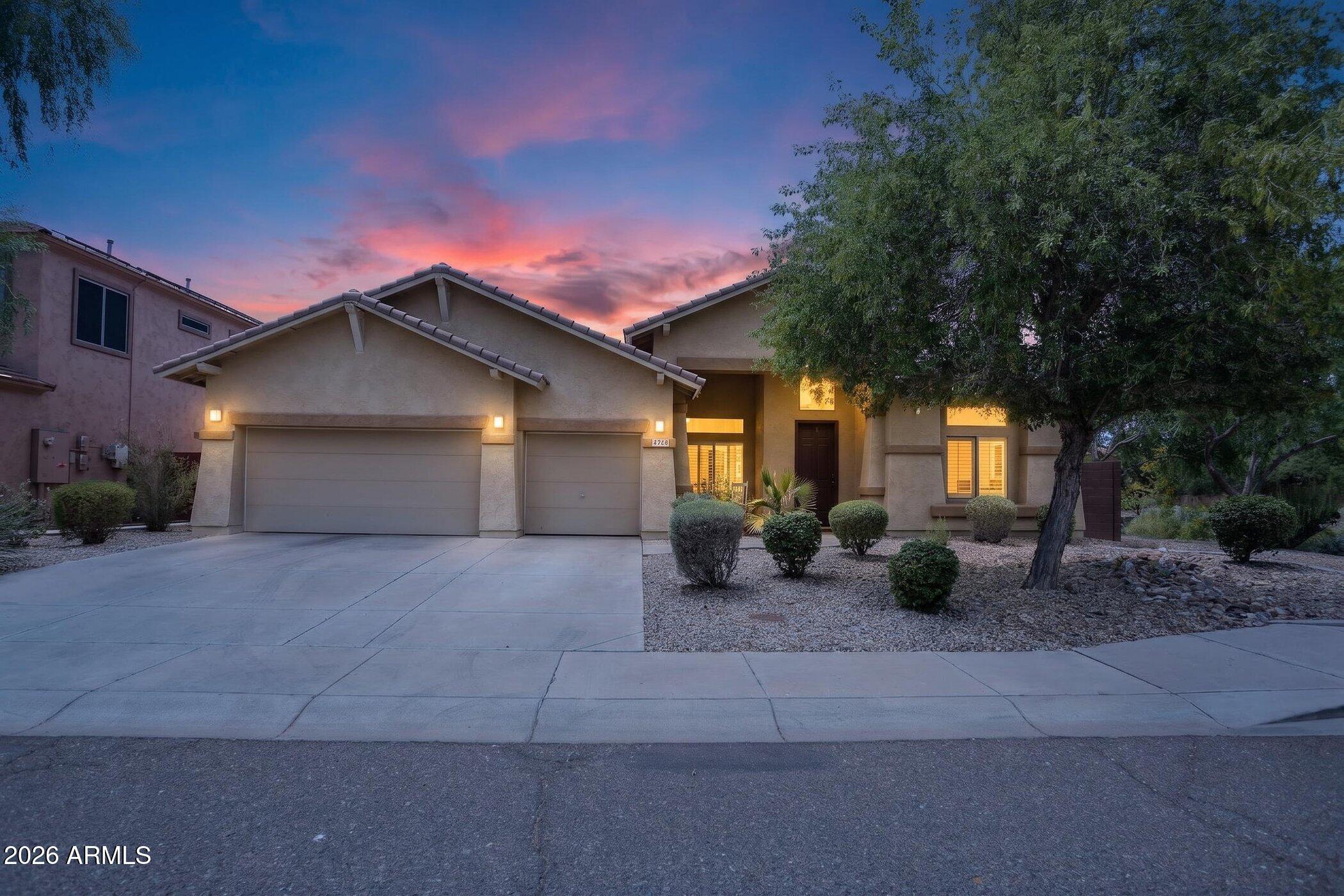 5217 W Spur Drive — photo