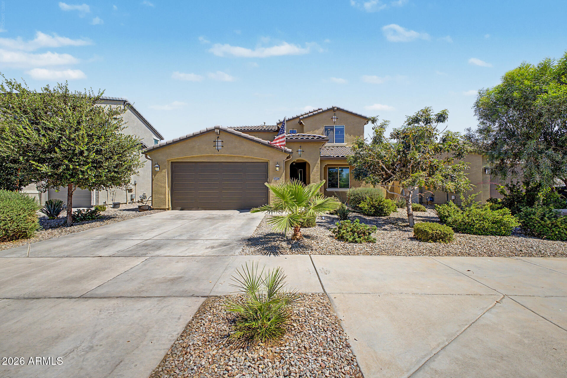 17228 W Dahlia Drive — photo