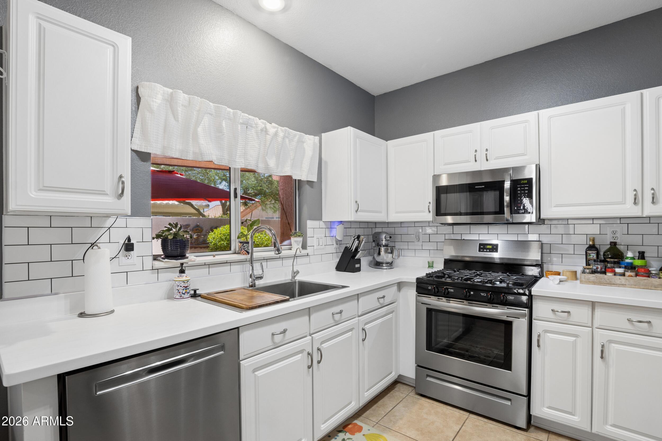 14325 W Domingo Lane — photo