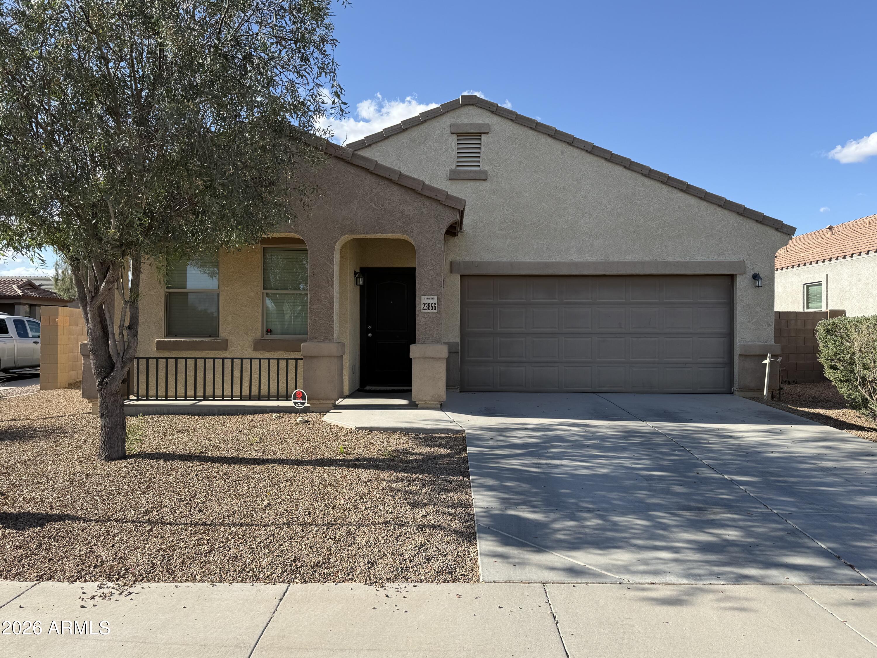 23856 W Tamarisk Avenue — photo