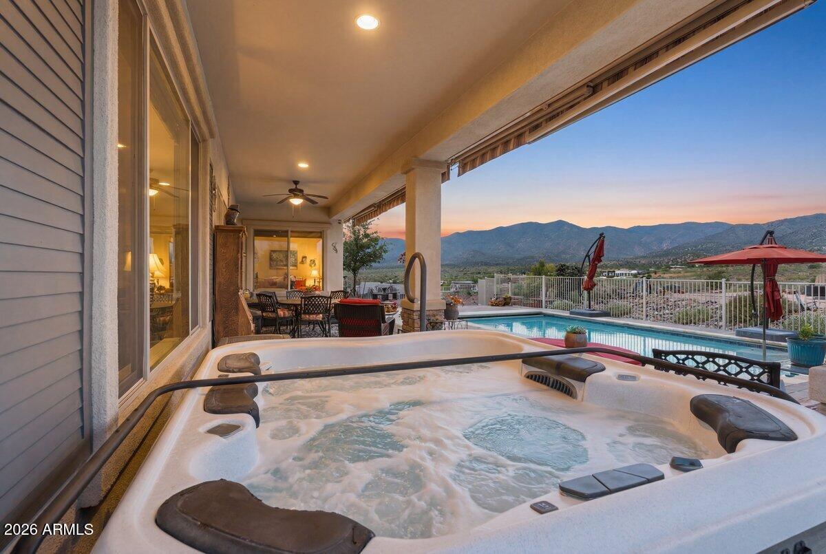 1220 E Partridge Court — photo