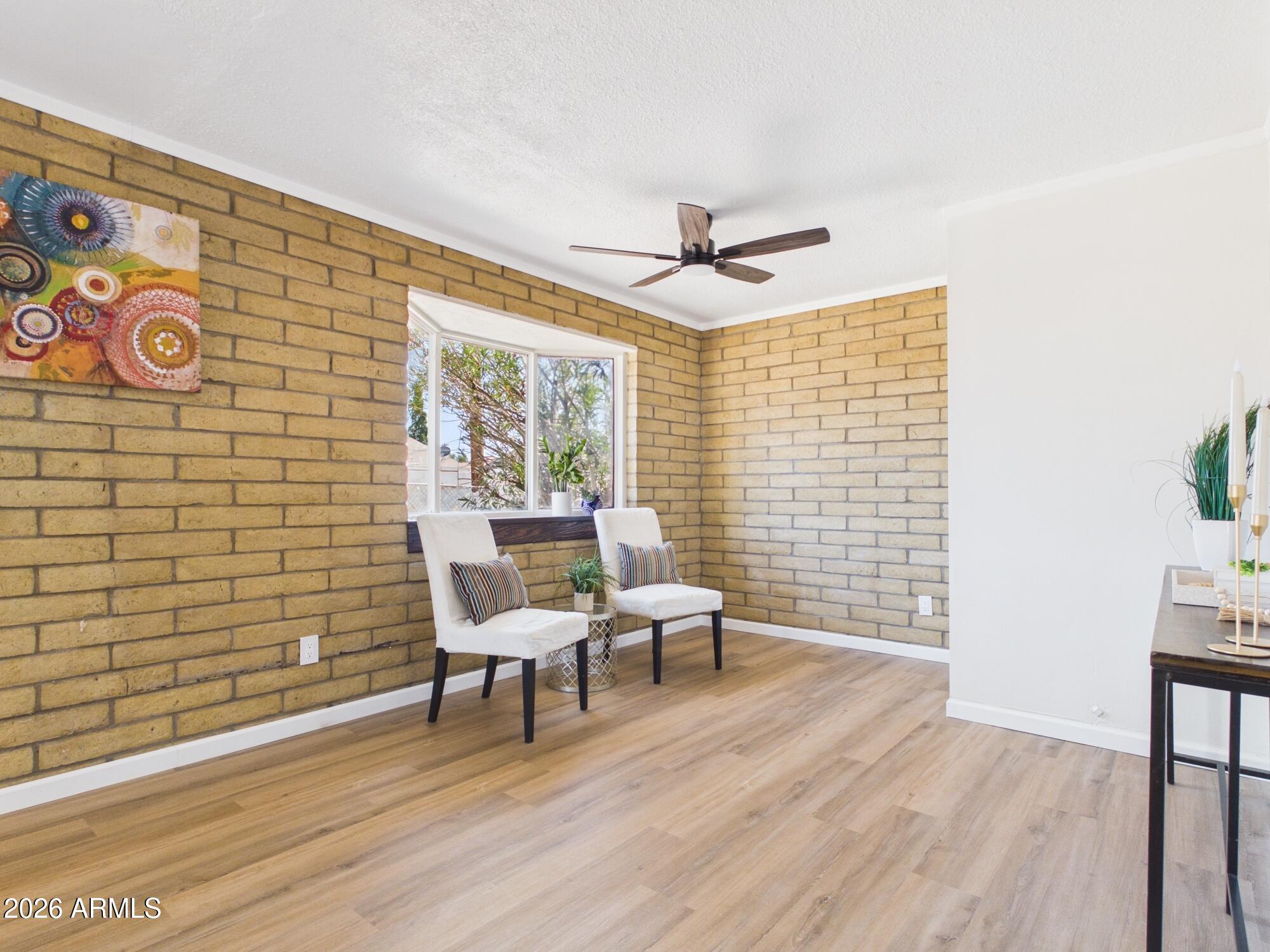 2759 W Lawrence Road — photo