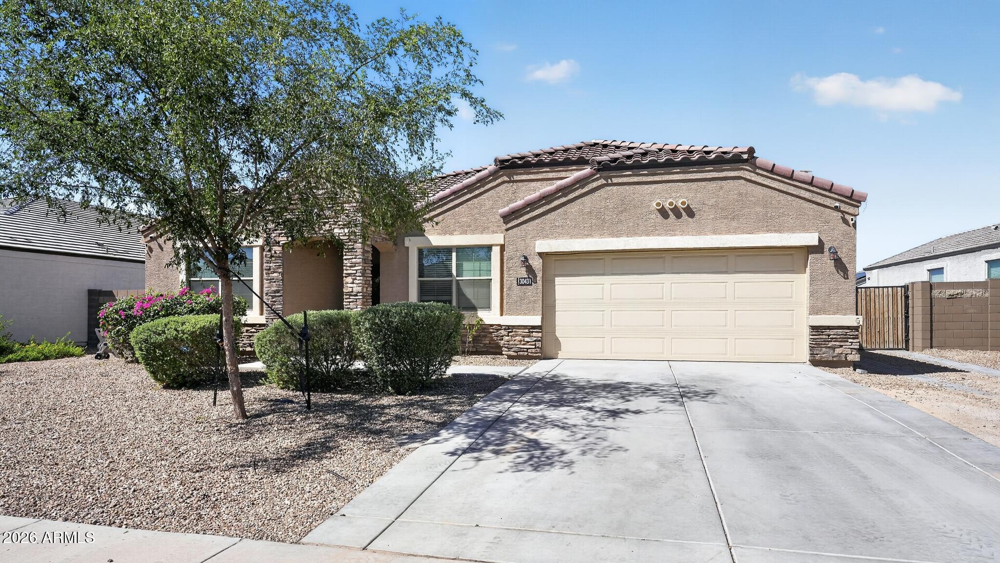 30431 W Picadilly Road — photo