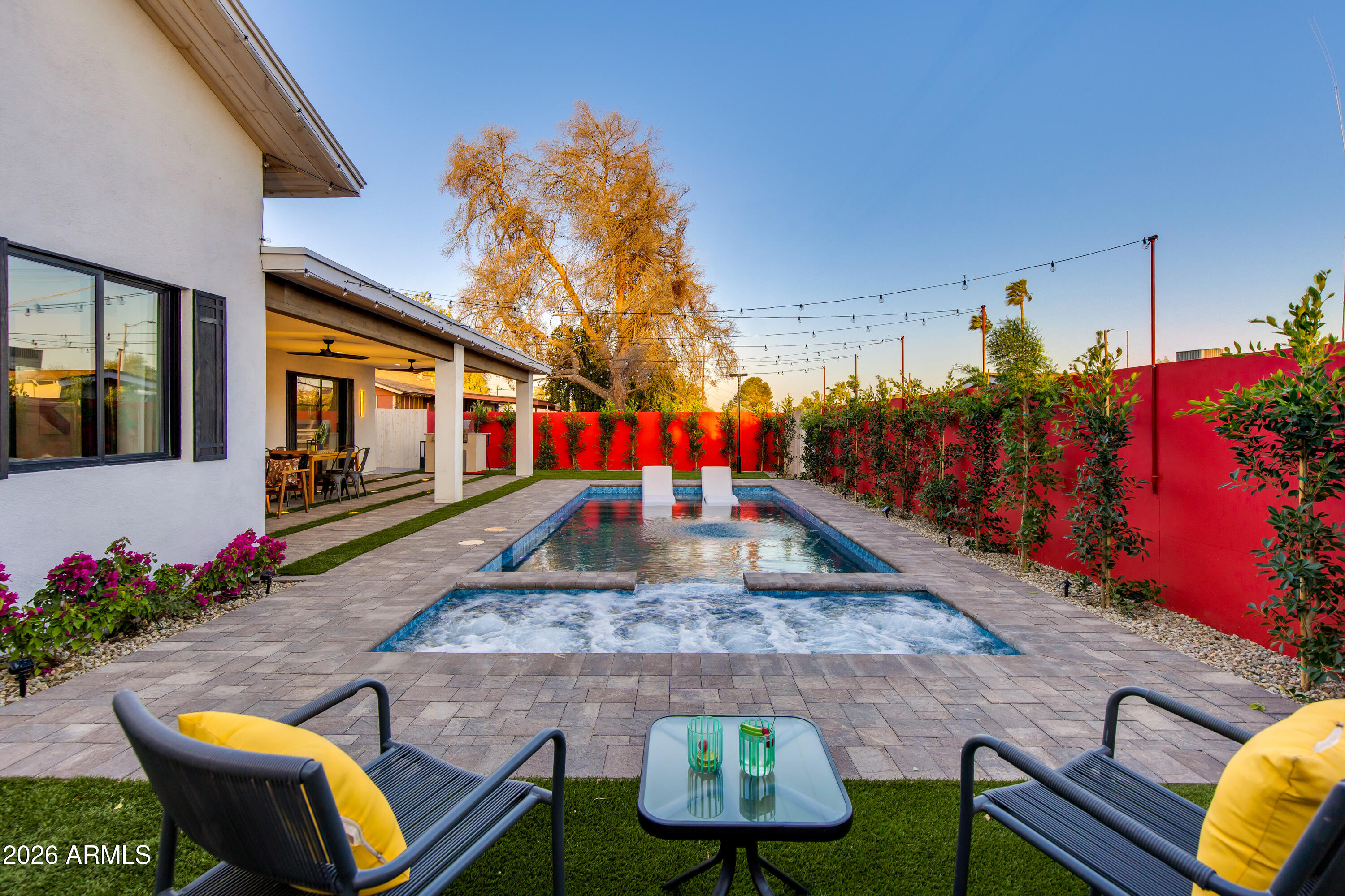 8541 E Thomas Road — photo