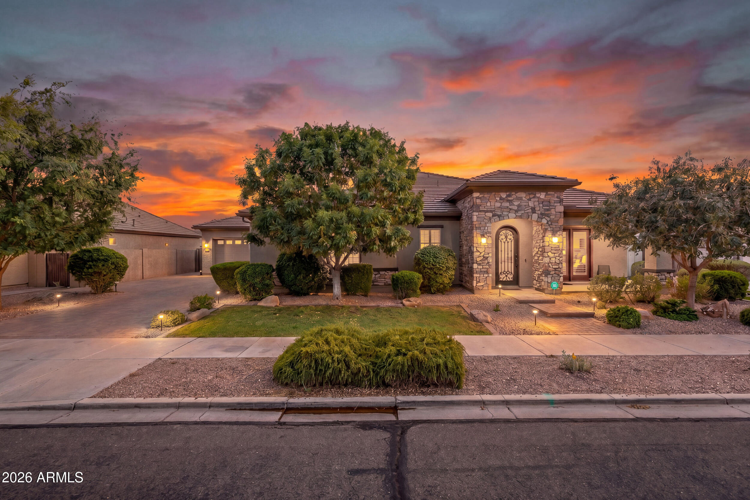 22549 E Sentiero Court — photo