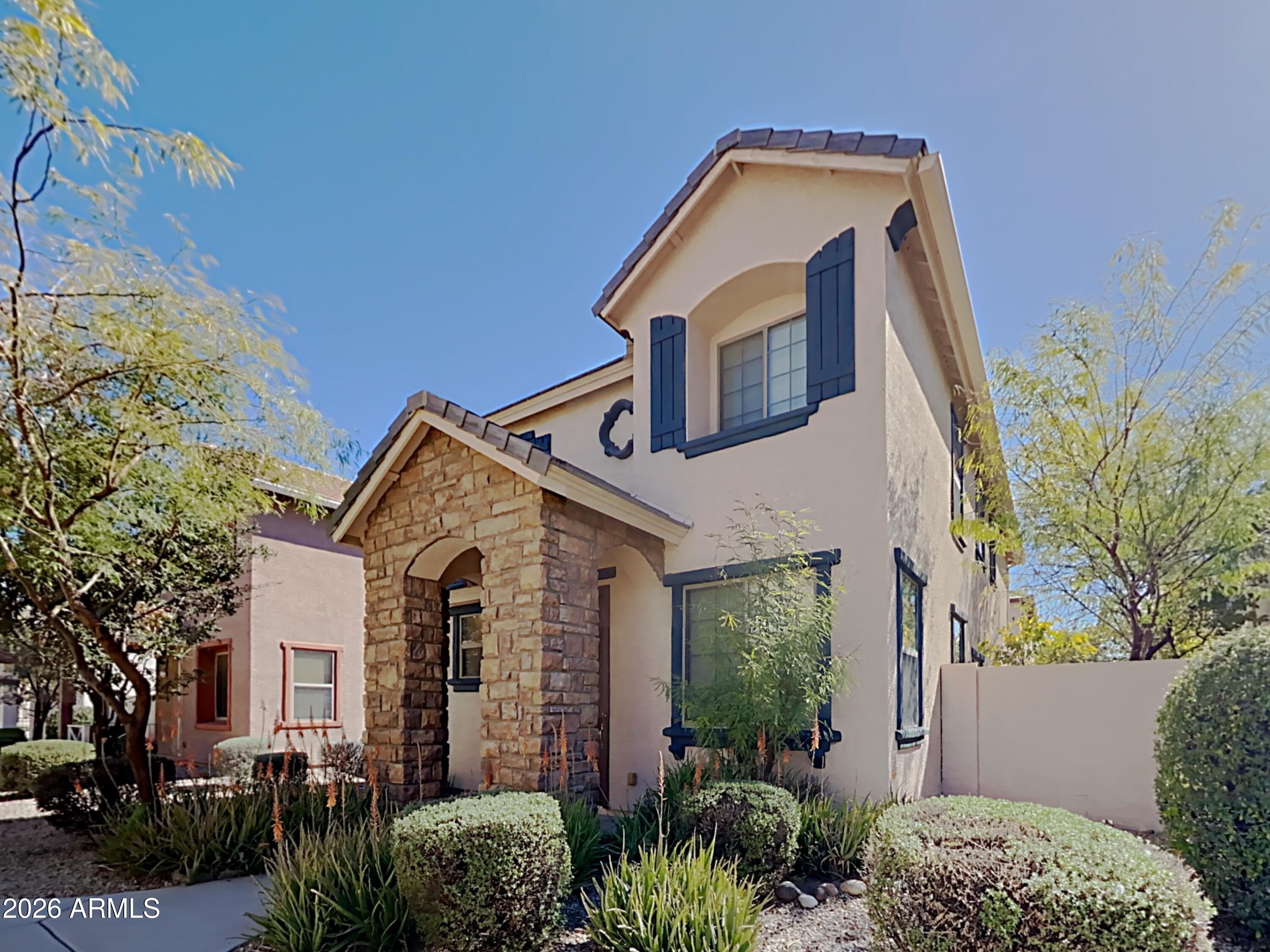 941 E Agua Fria Lane — photo