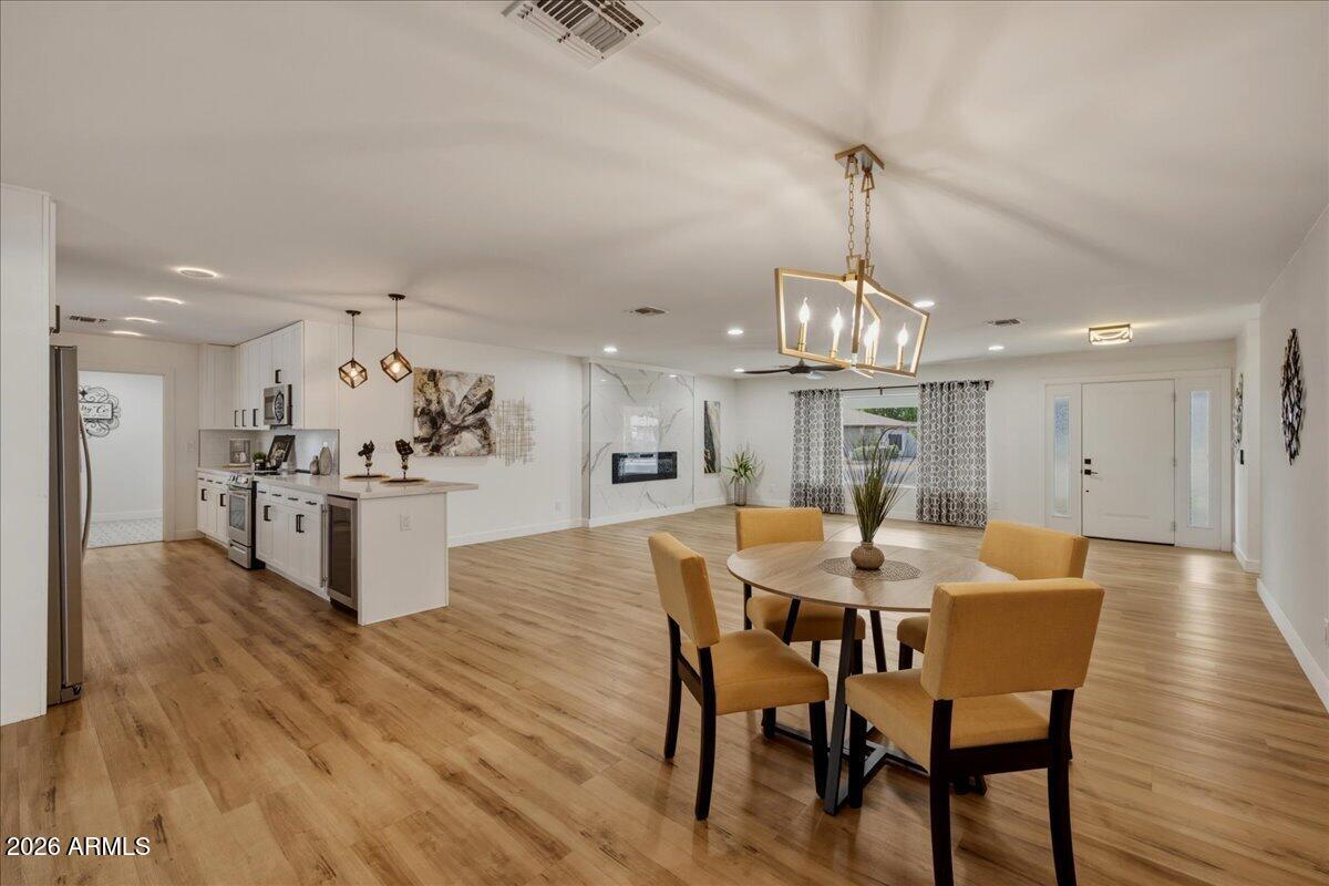 1707 E Julie Drive — photo