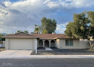 5328 W Yucca Street — photo