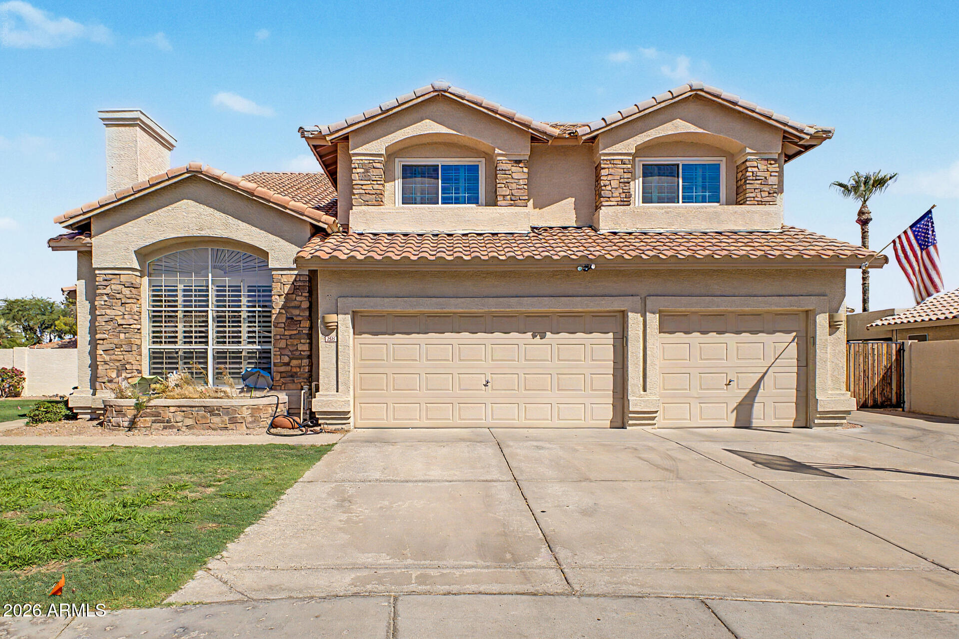 7815 W Kerry Lane — photo