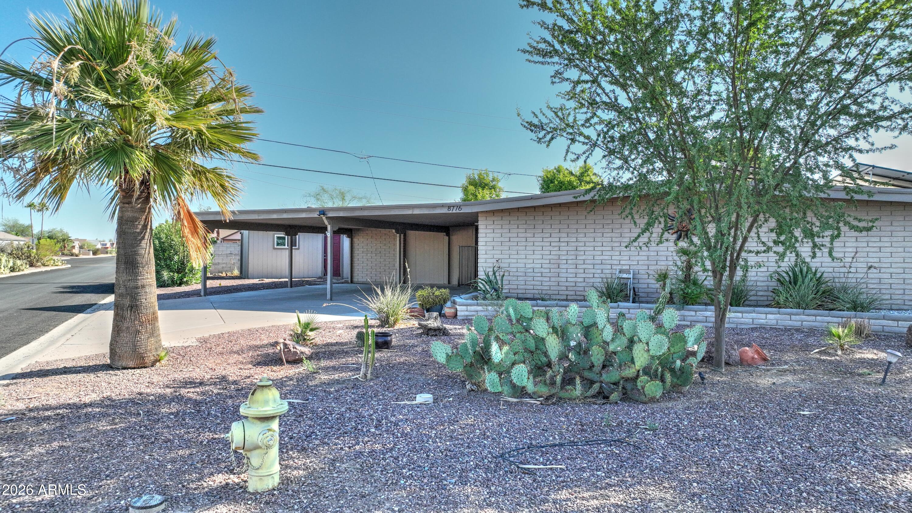 8776 W Santa Cruz Boulevard — photo