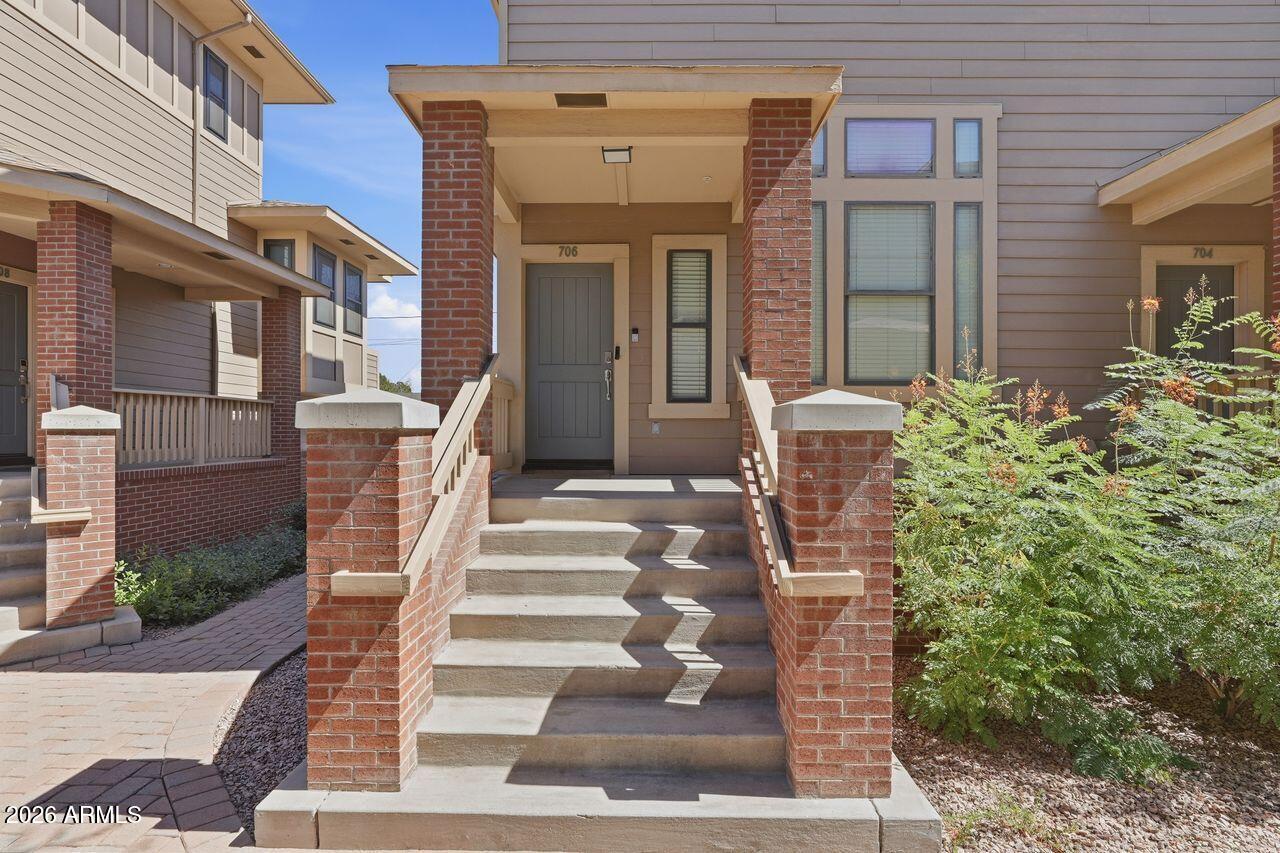 706 S Beck Avenue — photo
