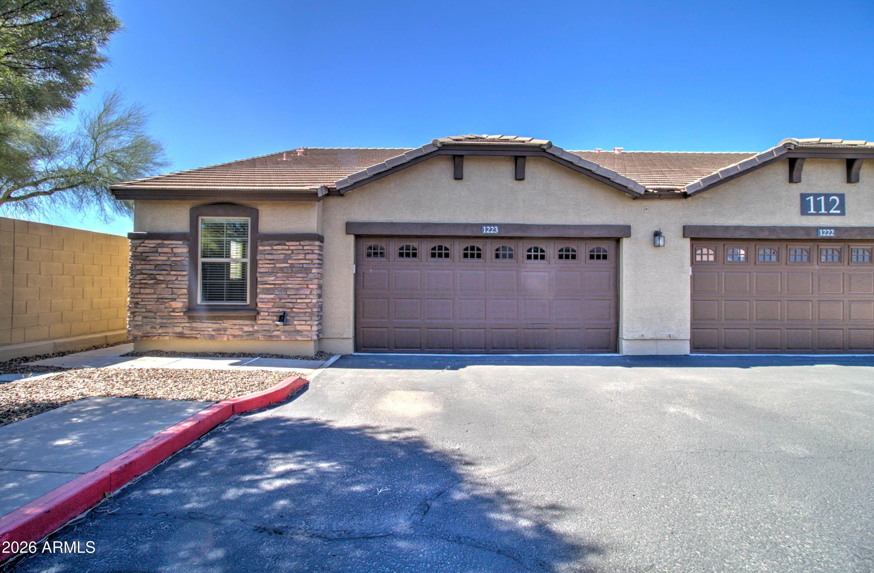 2725 E Mine Creek Road 1223 — photo