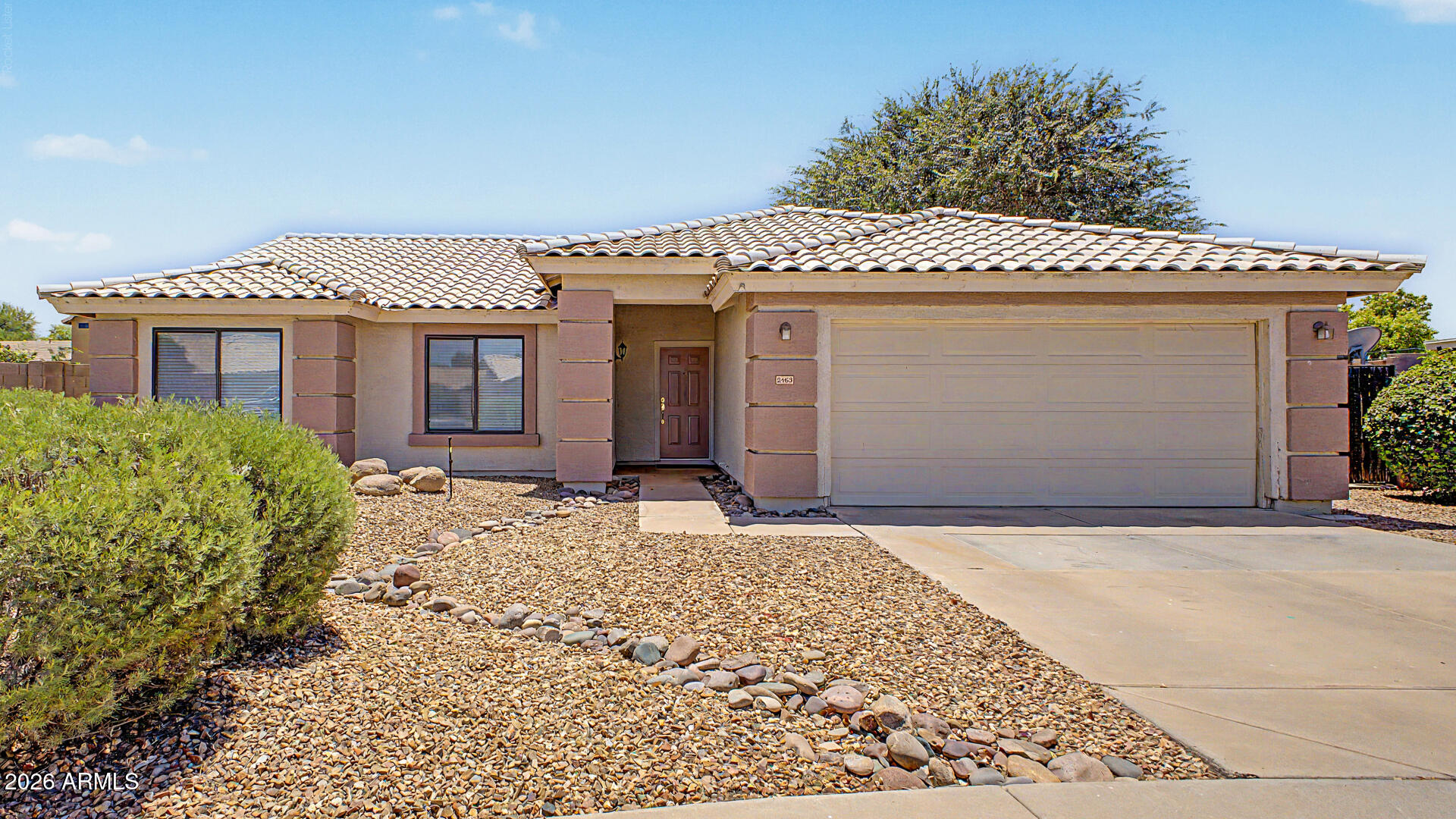 2463 E Longhorn Place — photo