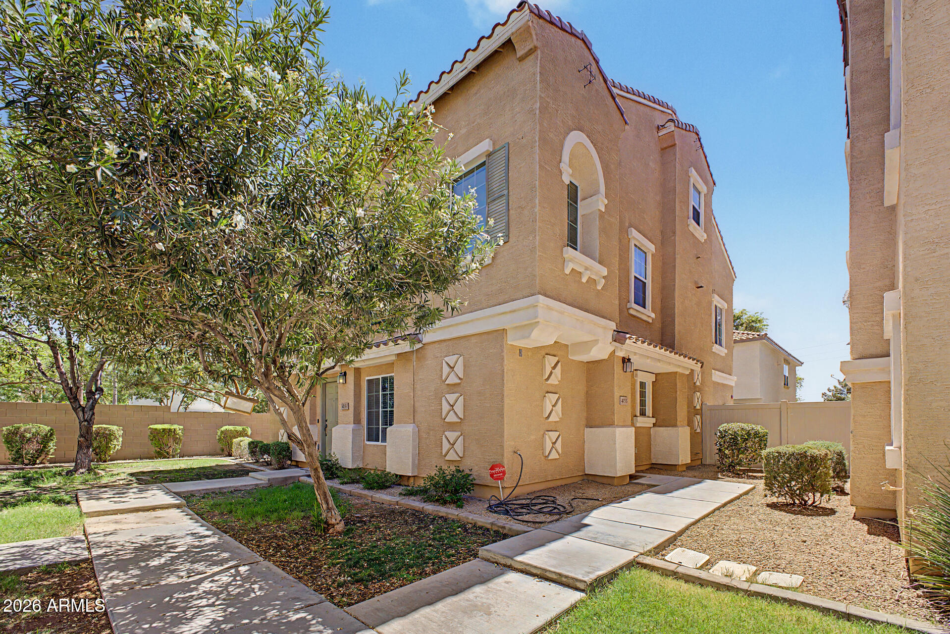 4035 E Windsor Drive — photo