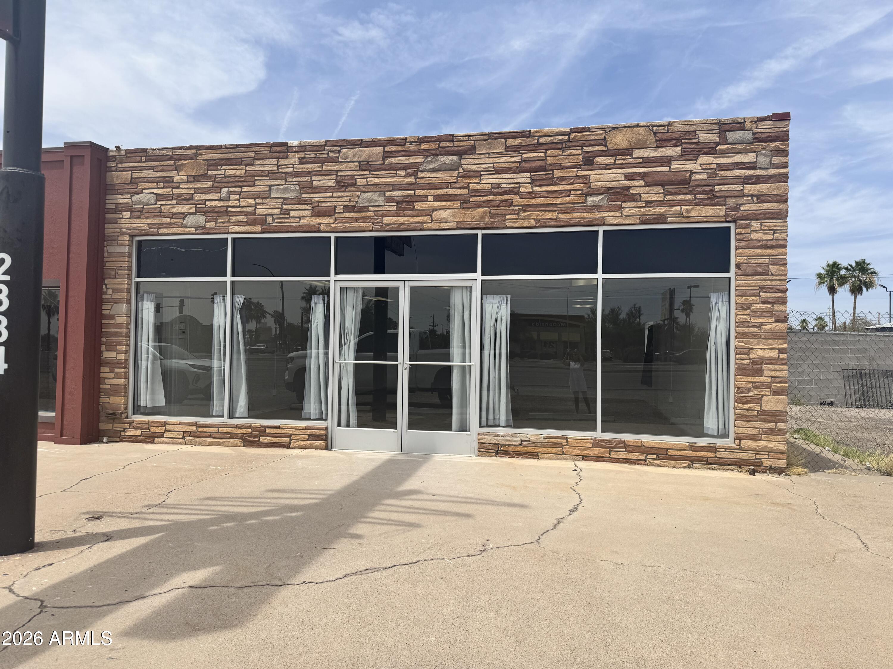 105 N Delaware Drive — photo