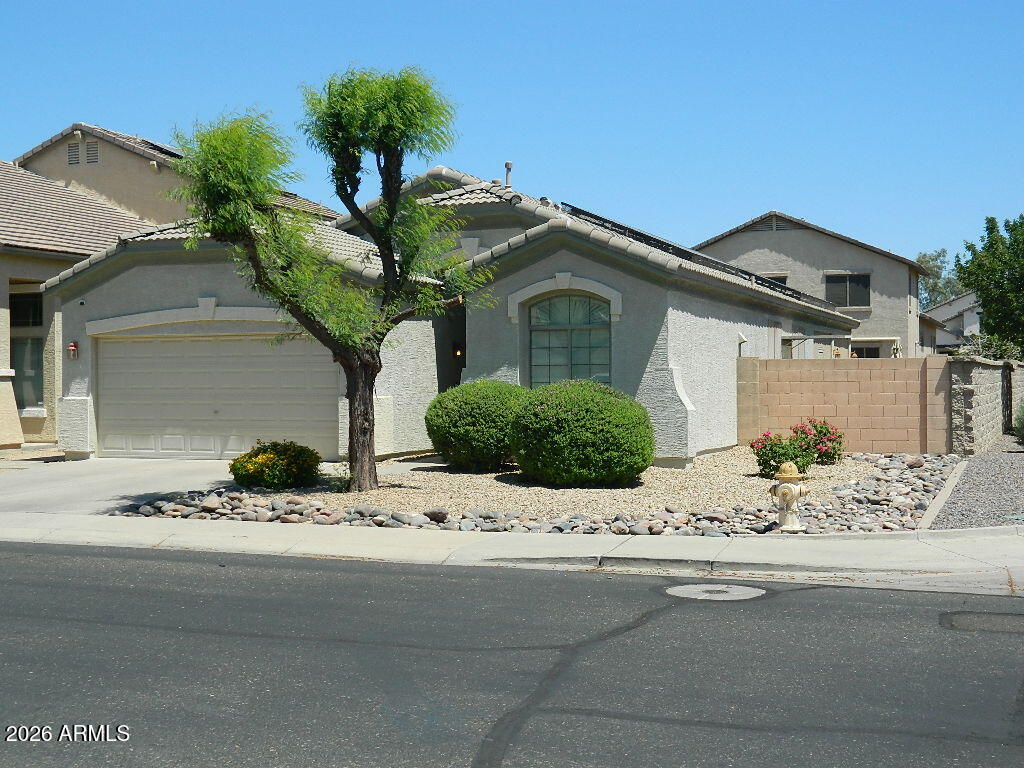 17210 W Elm Street — photo