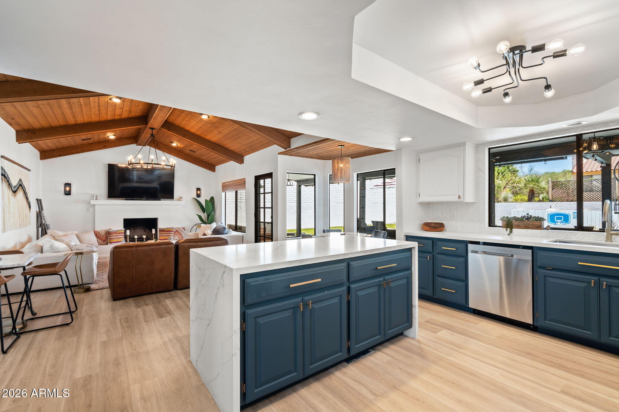 1015 E Country Gables Drive — photo