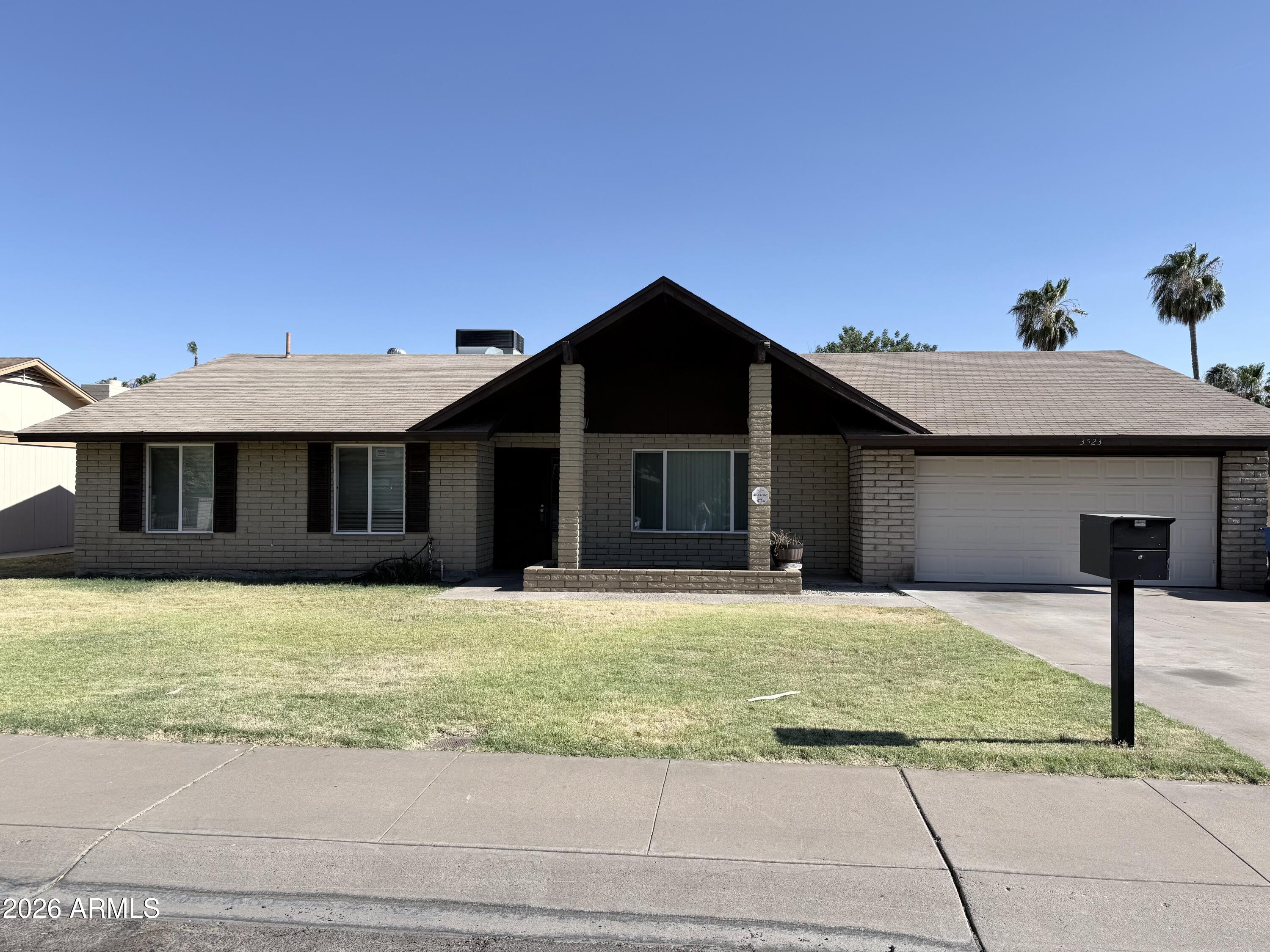 3523 W Brown Street — photo