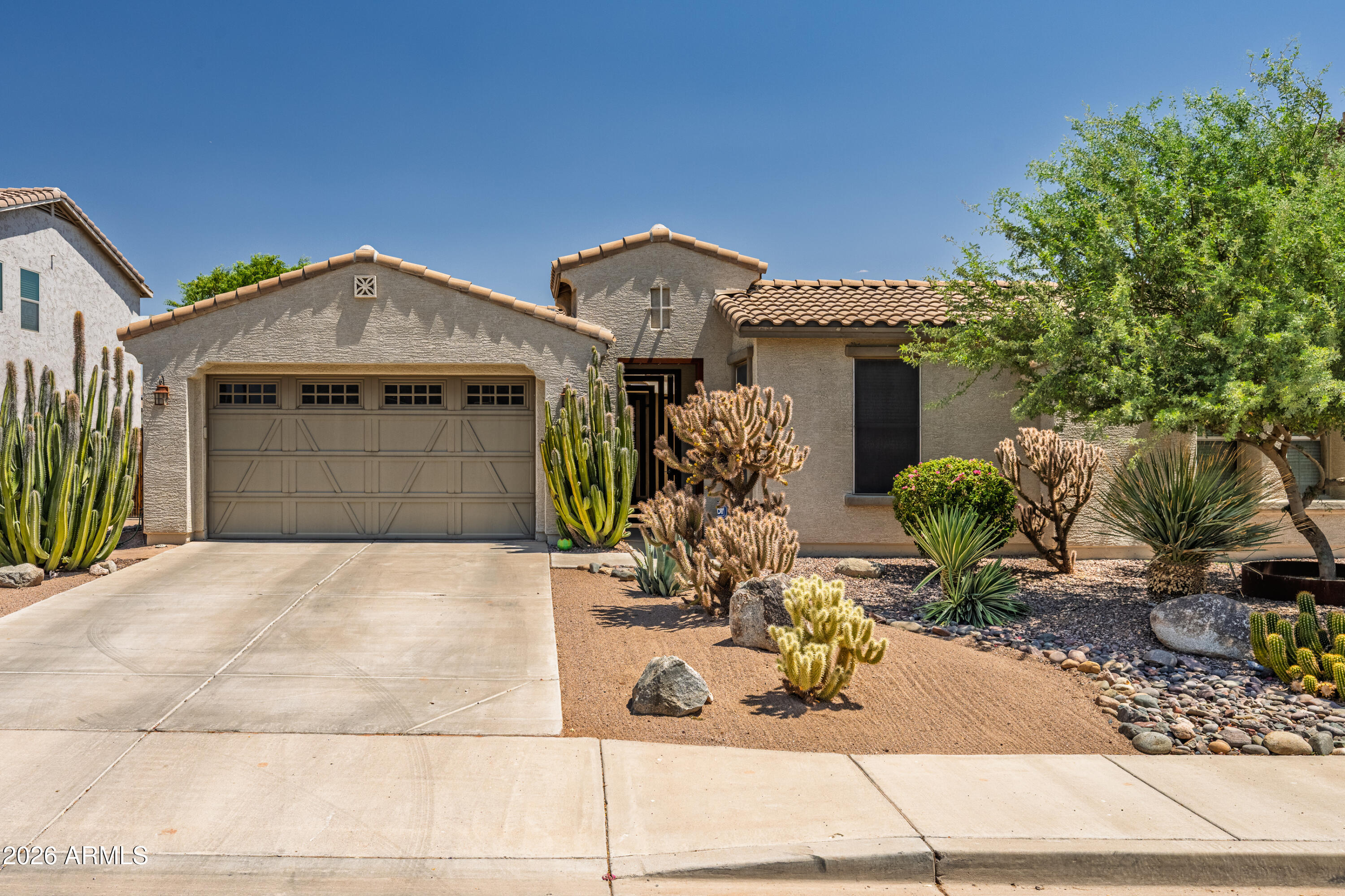 40748 W Bravo Drive — photo