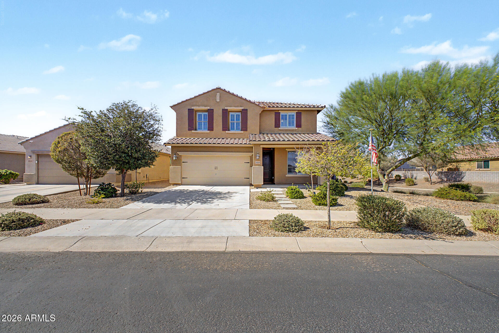 18040 W Louise Drive — photo